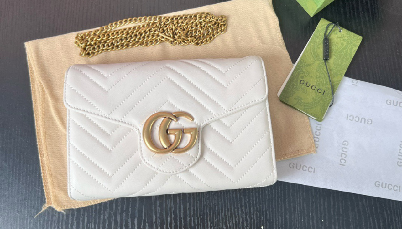 【大人気♡チェーンウォレット】レザー　ショルダーバッグ