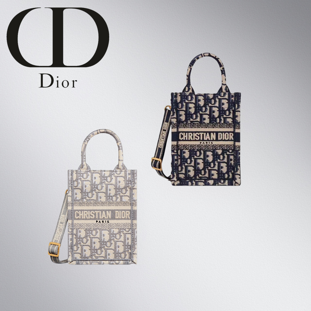 【完売確実！最新サイズ！】DIORブックトートphoneバック
