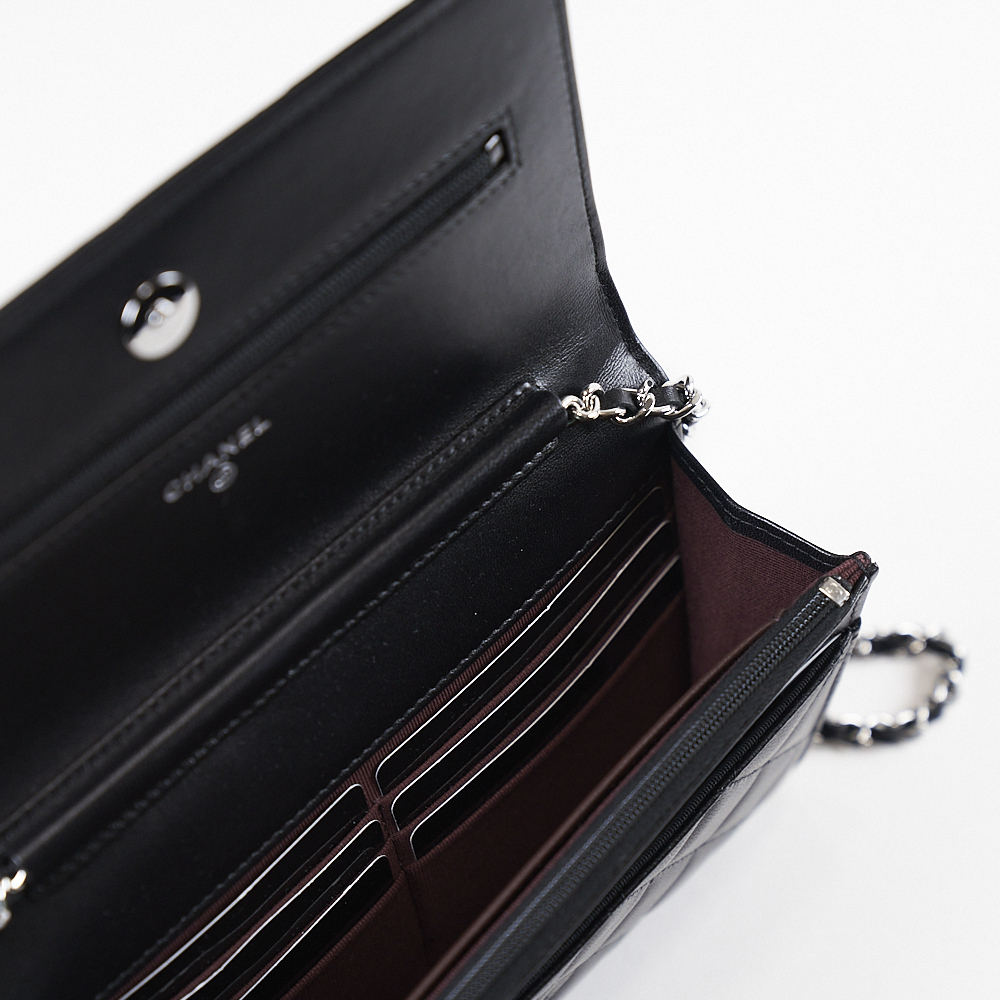 【CHANEL】 チェーンウォレット マトラッセ chain wallet