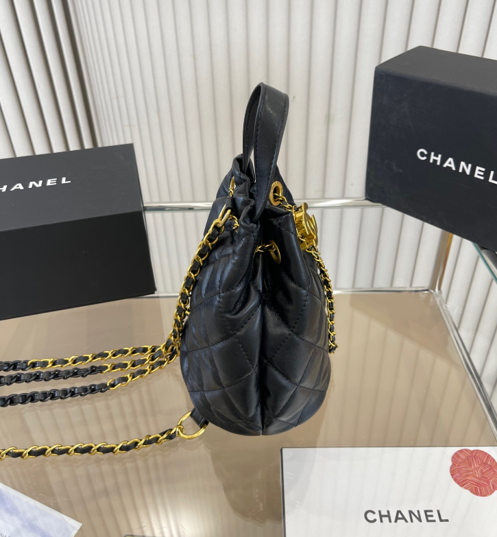 【定番人気！！巾着ショルダー♪】CHANEL チェーン ポシェット