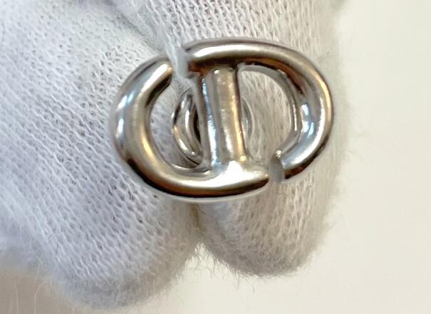 【国内直営即発】タイムレス！DIOR★CD NAVY スタッズ ピアス