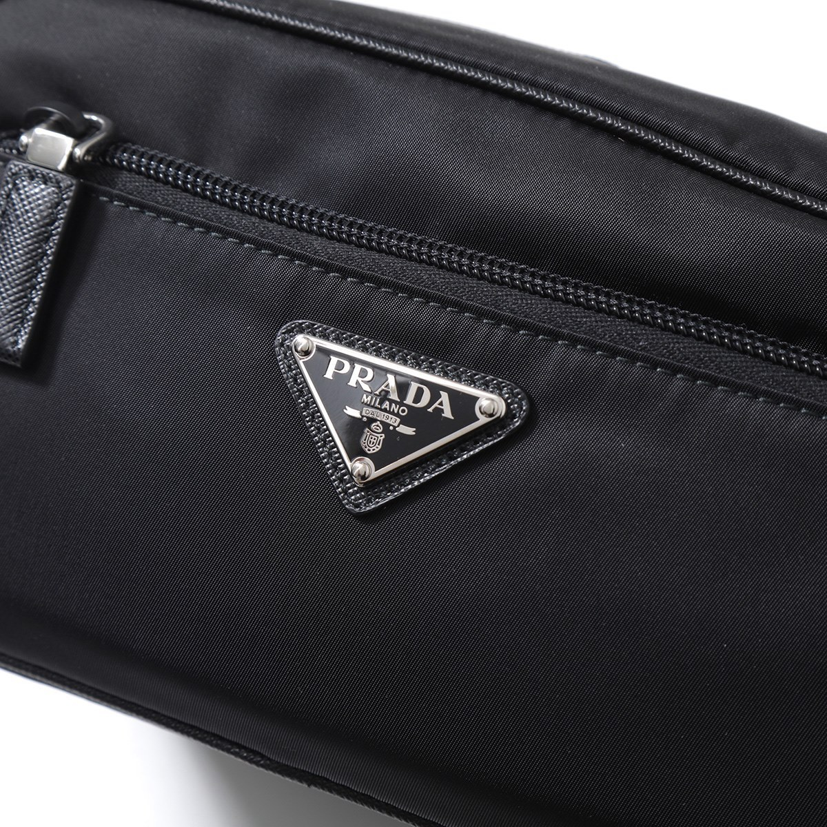 関税送料無料【PRADA】NYLON AND SAFFIANO POUCH