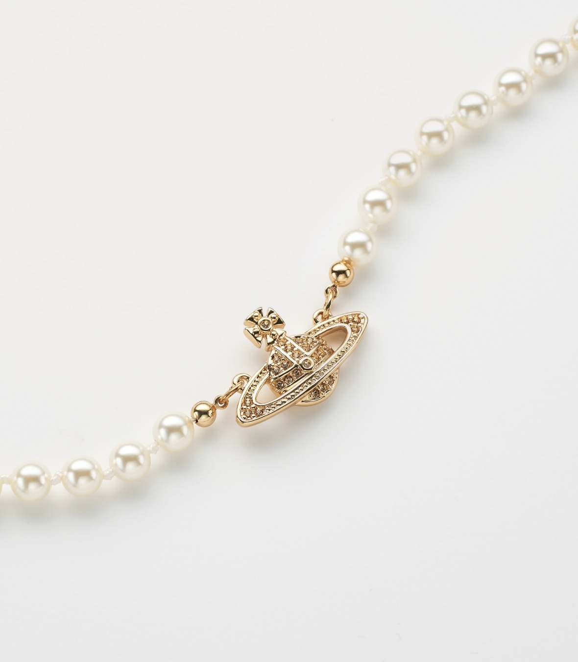 新作★vivienne westwood★MINI BAS RELIEF パールチョーカー