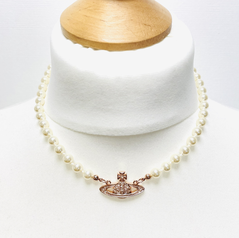 新作★vivienne westwood★MINI BAS RELIEF パールチョーカー
