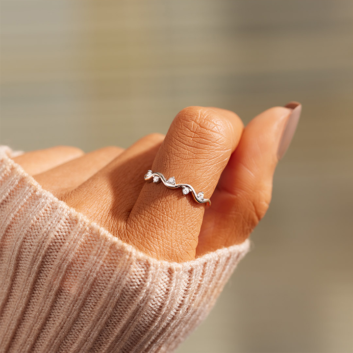 Girl Gang Together Friendship Wave Ring