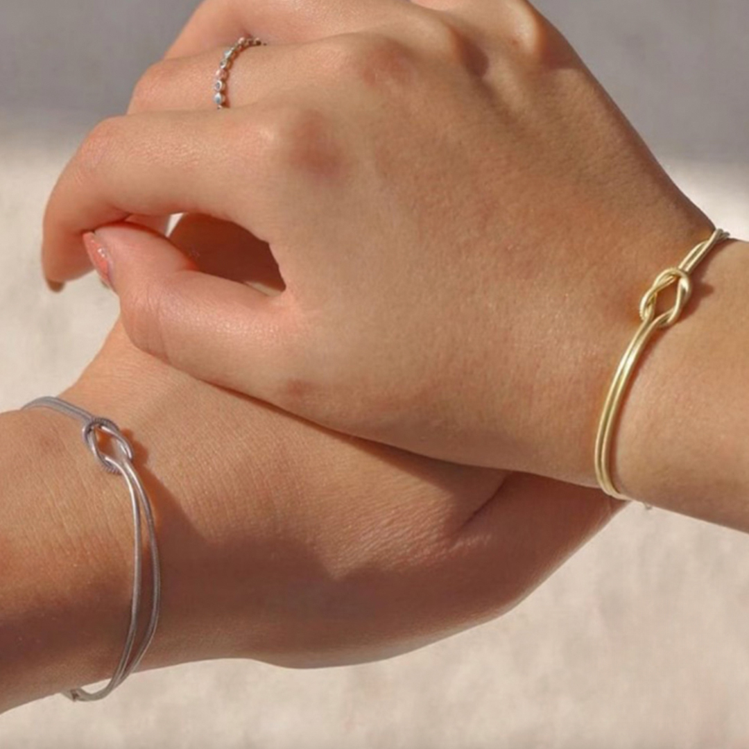 Grandma & Granddaughter Bond Knot Bracelets