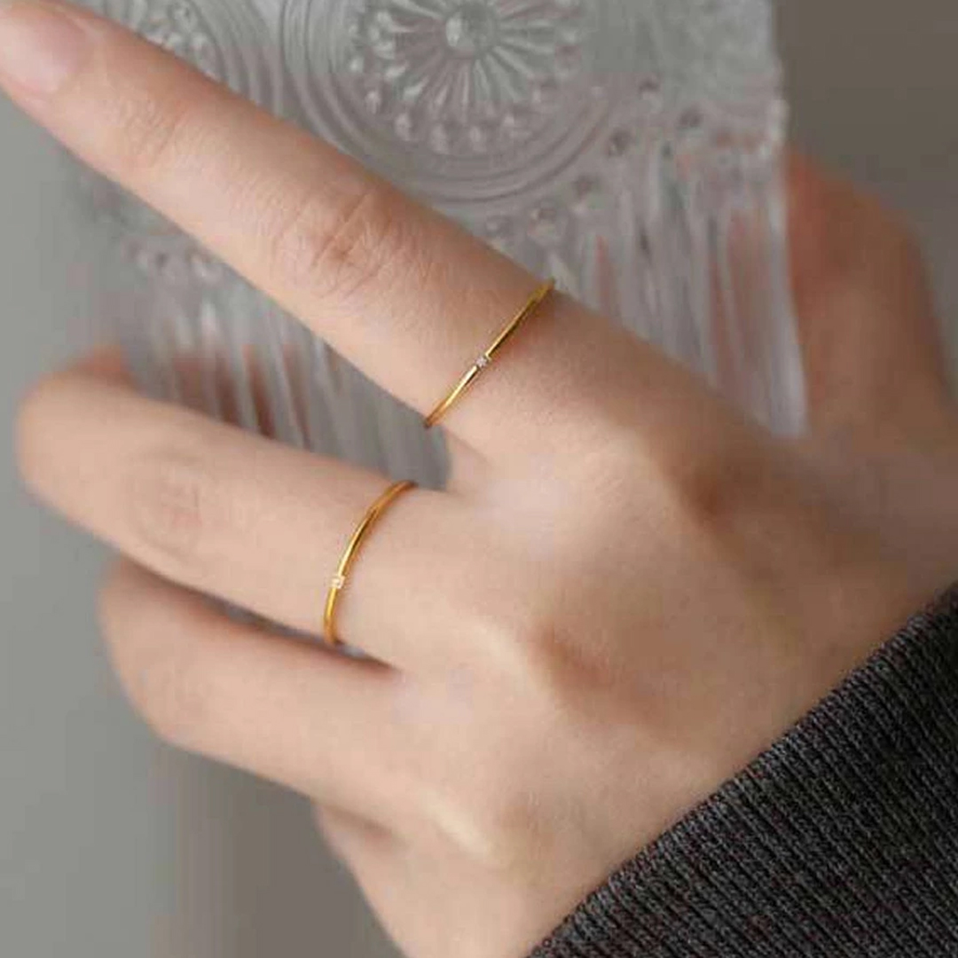 「きらめきの細道」スリムダイヤモンドリング