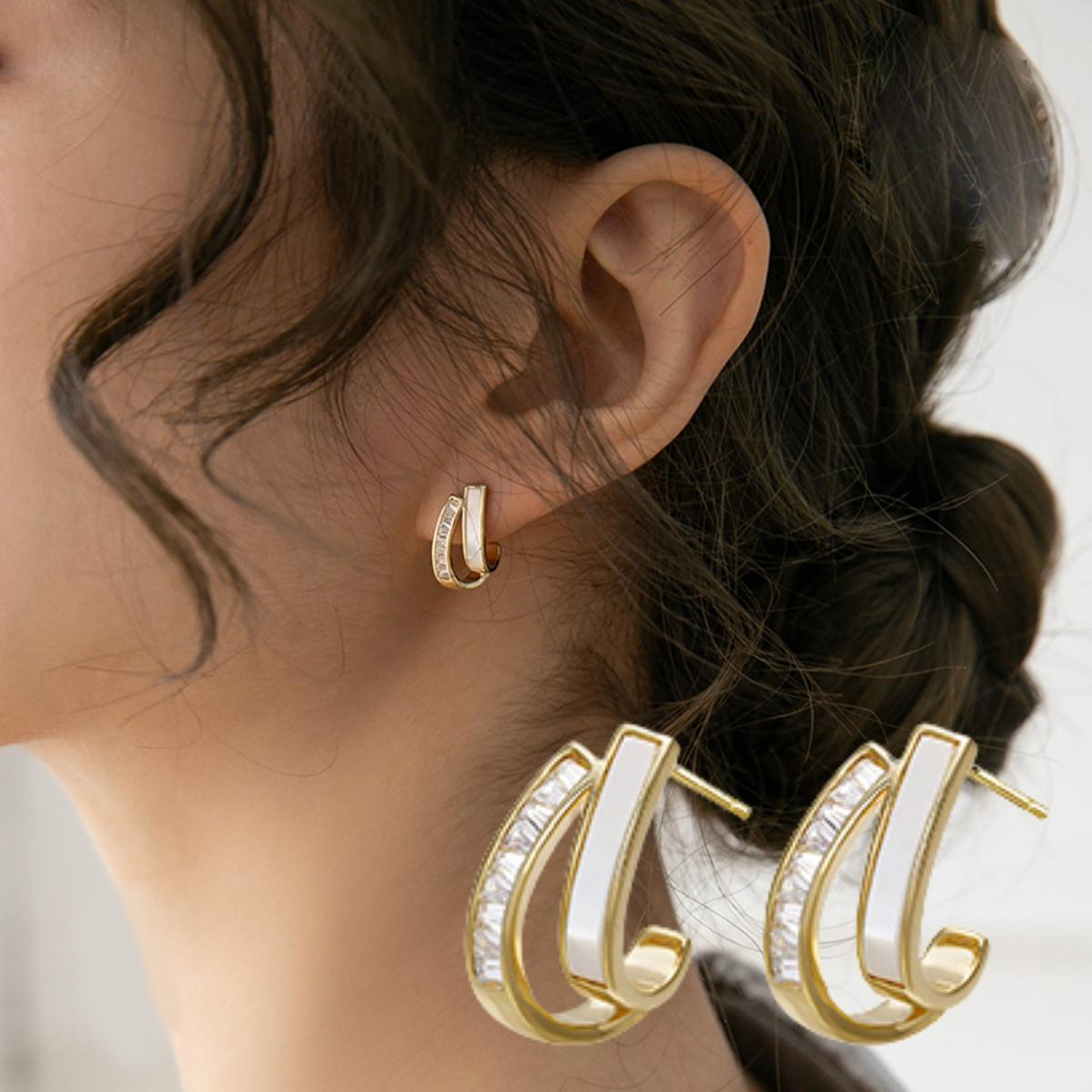 恋人の小さなツイストの交差点ピアス