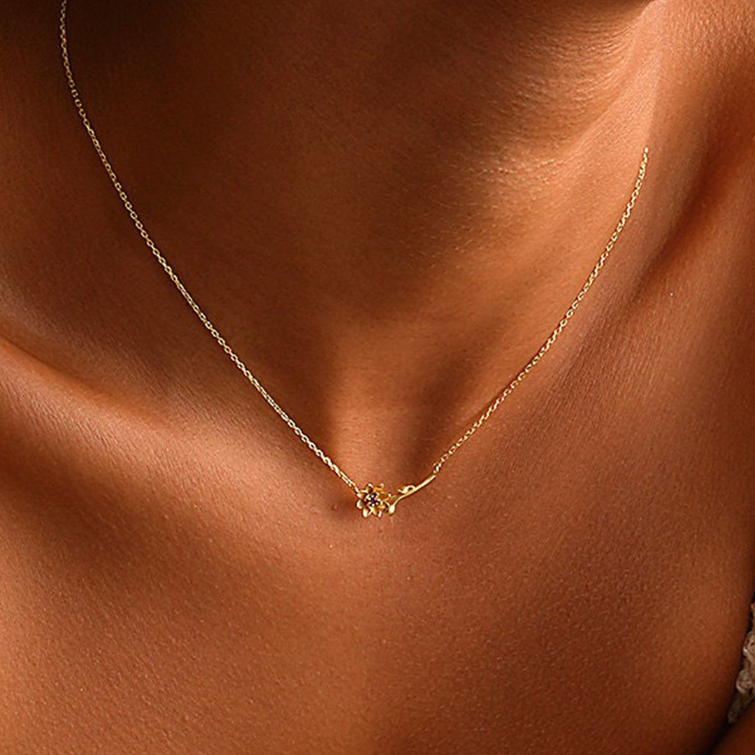 あなたのはじまりを花で綴るネックレス