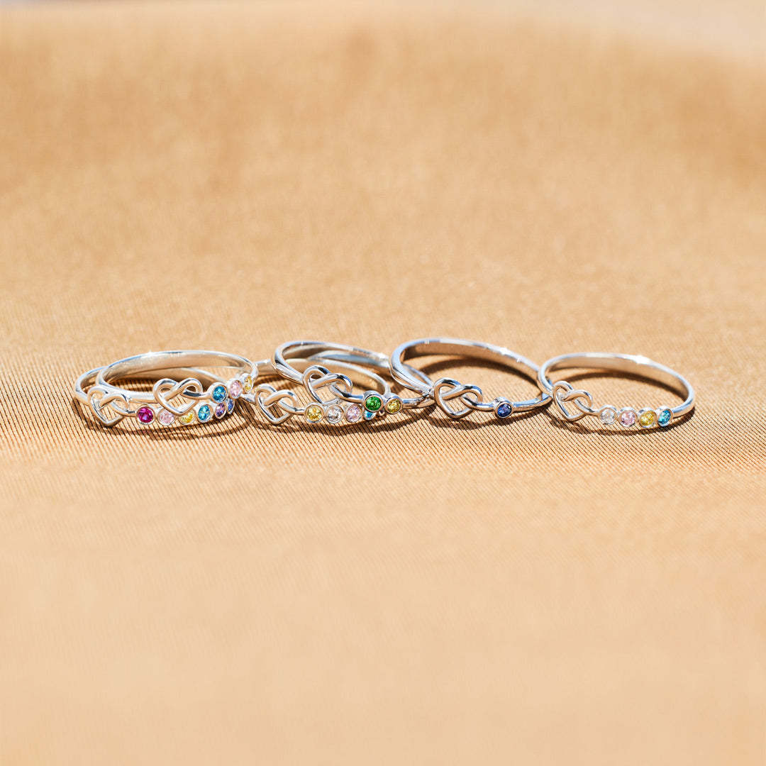 お母さんの子どもたち 1〜6個の誕生石 結び心 リングバンド