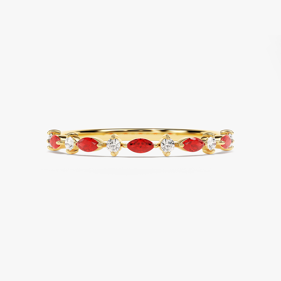 愛を刻む、あなただけのネームネックレス