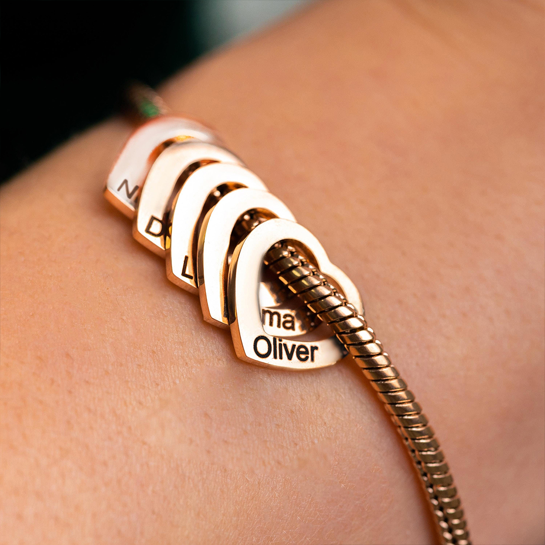 お孫さんの名前を刻む1〜5名カスタムバングル