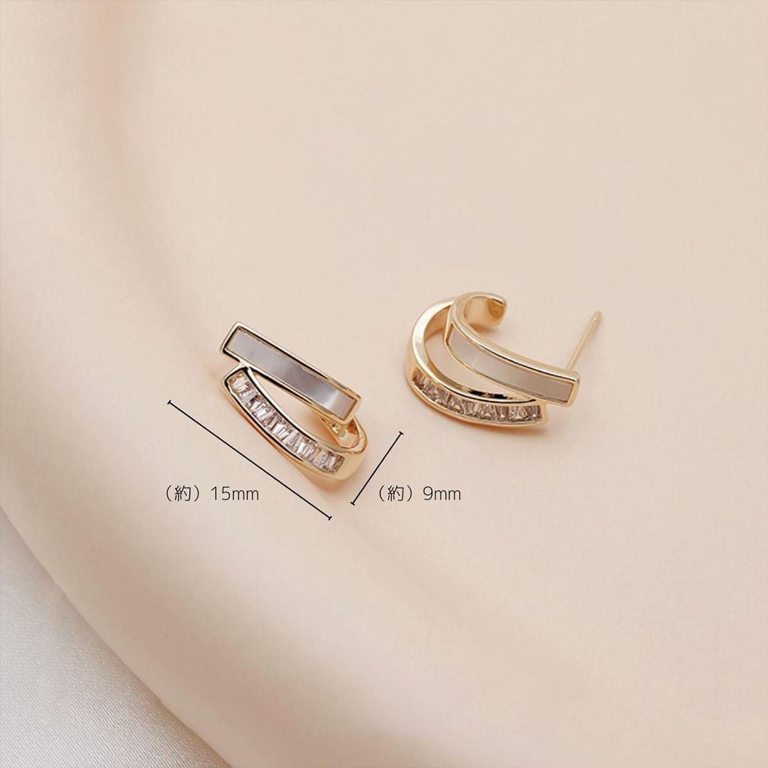 恋人の小さなツイストの交差点ピアス