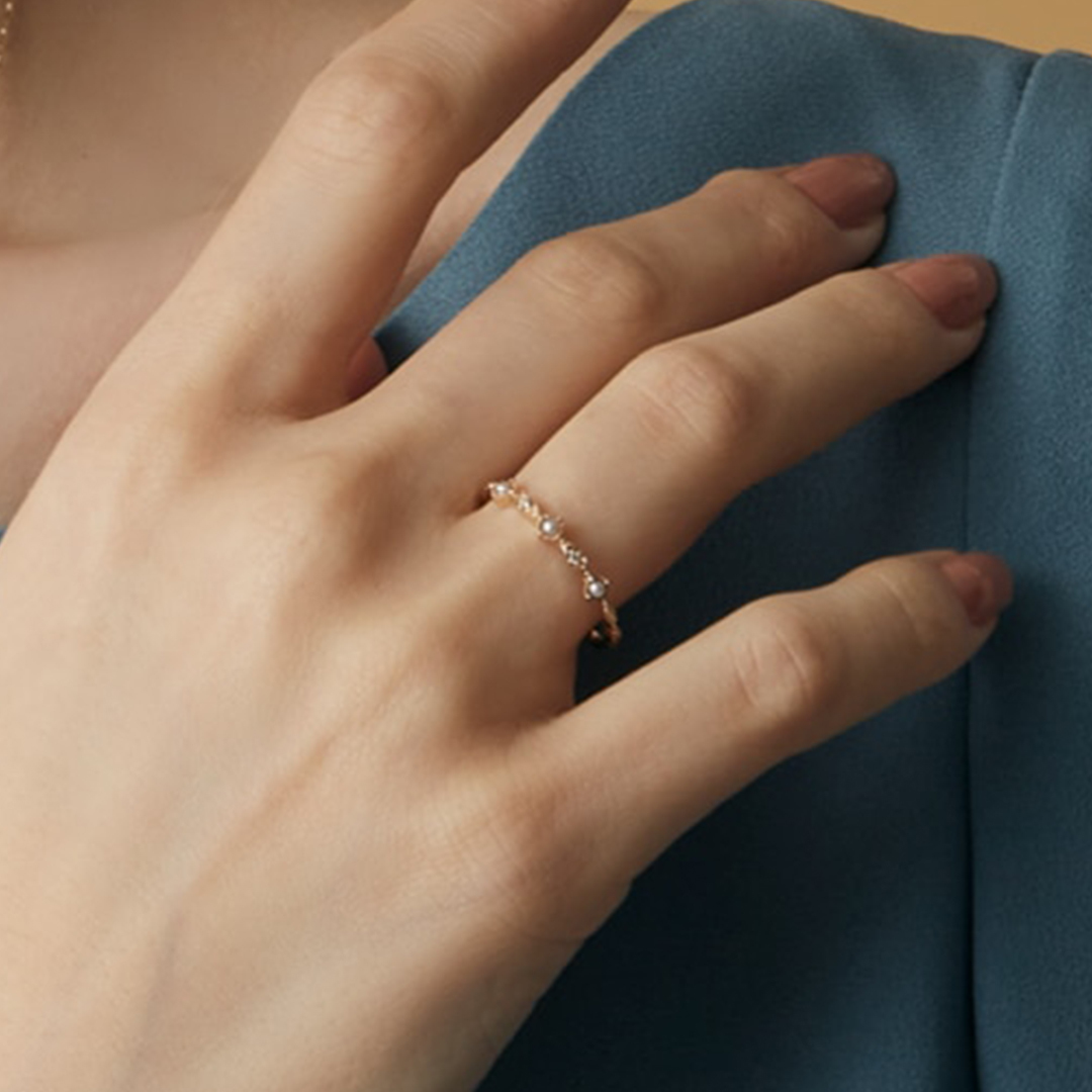 心に静けさを宿す、6月の真珠リング