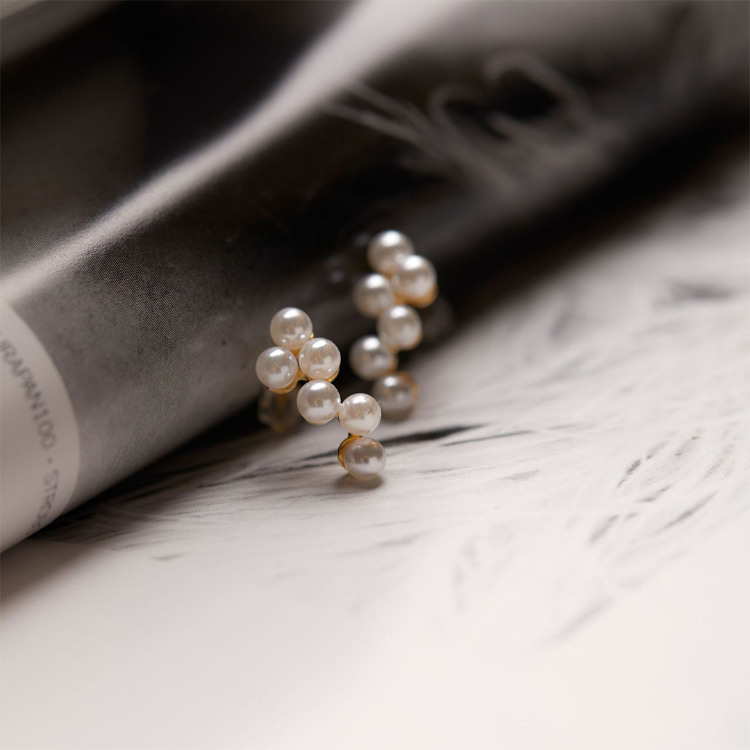 姉妹の小さな真珠の約束卒業式ピアス