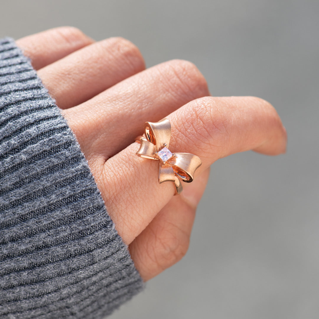 Brushed Bow Square Gold Ring S925