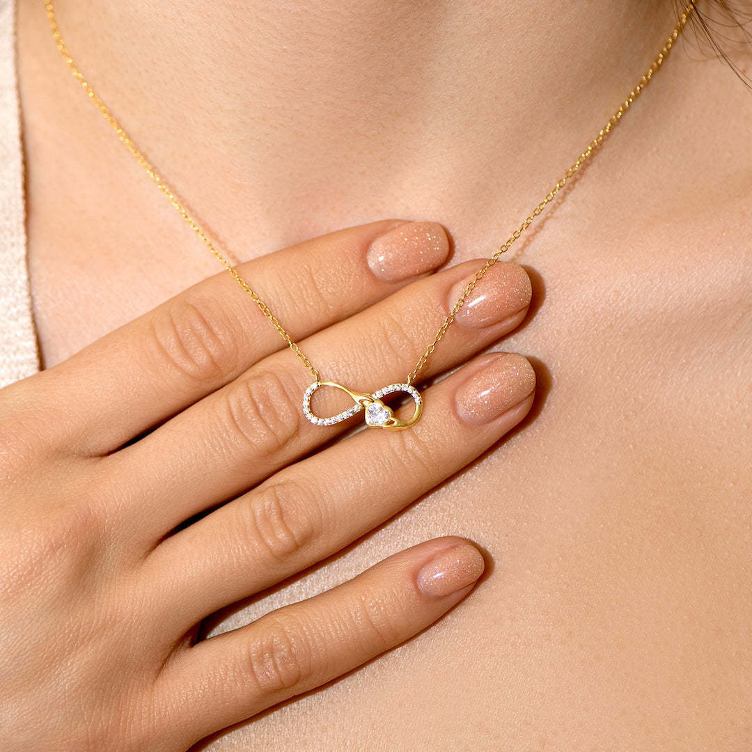 無限の愛ネックレス