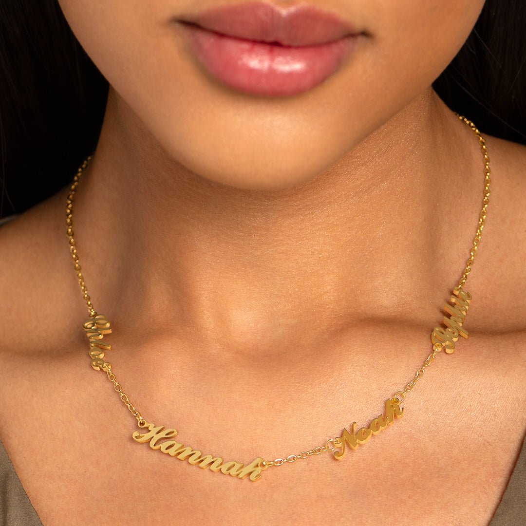 複数の名前をカスタマイズできるネックレス