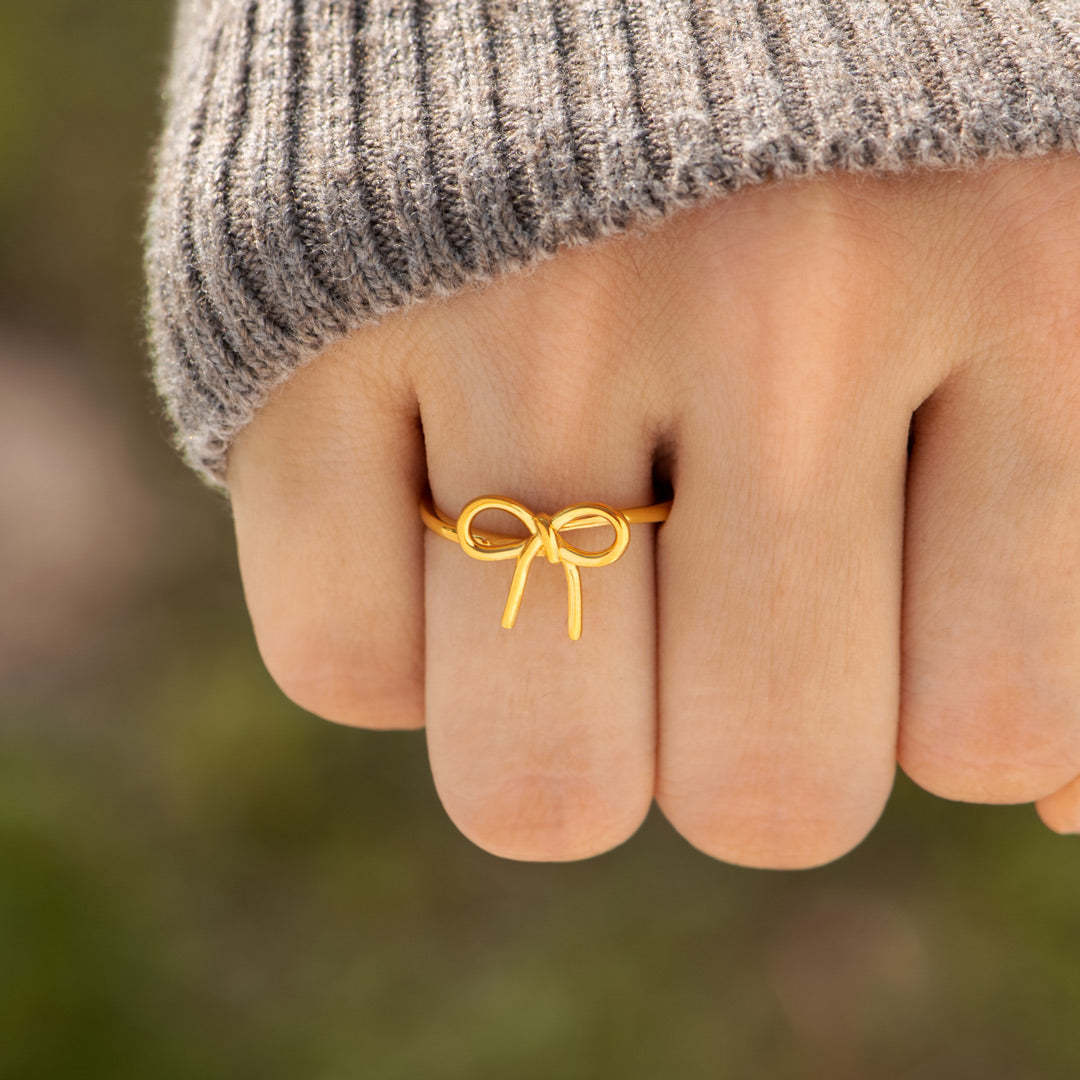 The Golden Thread Bow Ring