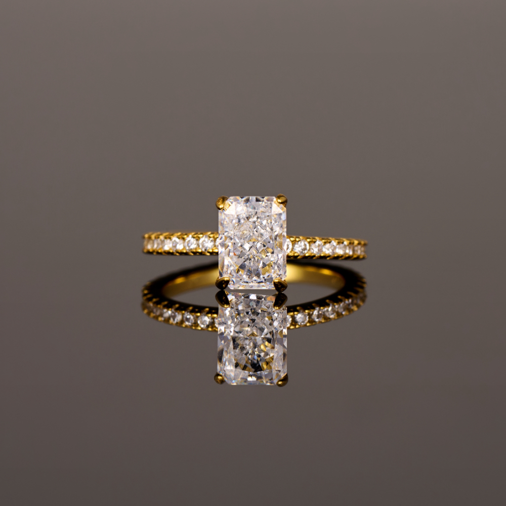 1カラット ラディアントカット モアサナイトリング