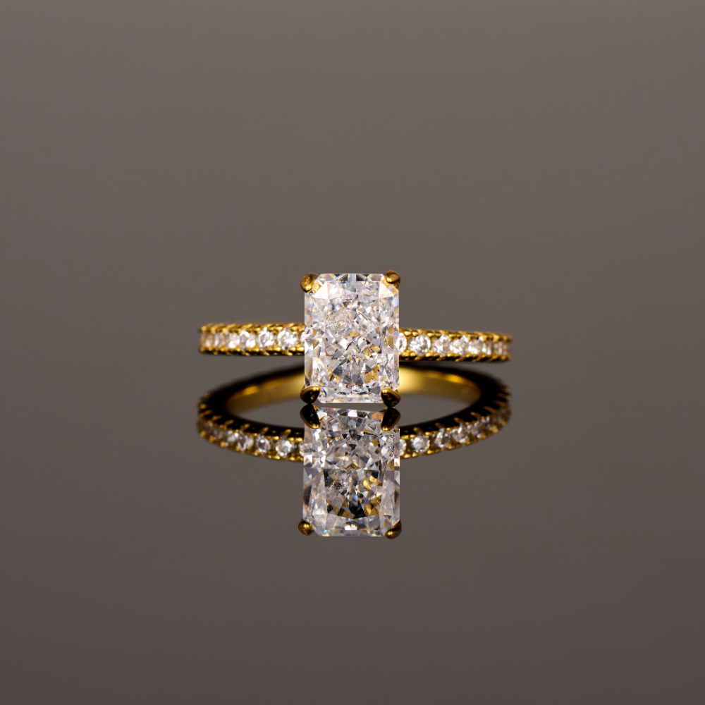 1カラット ラディアントカット モアサナイトリング