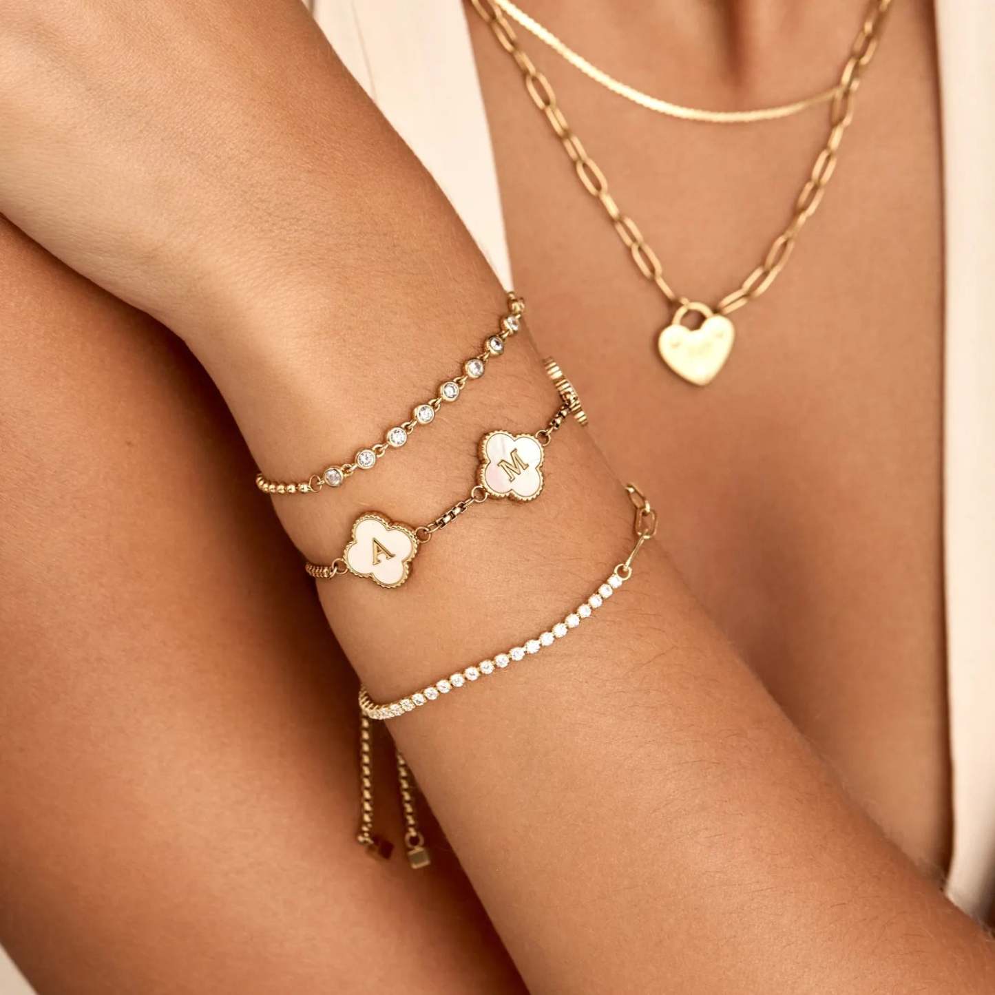 Pearl Clover Custom Name Bracelet