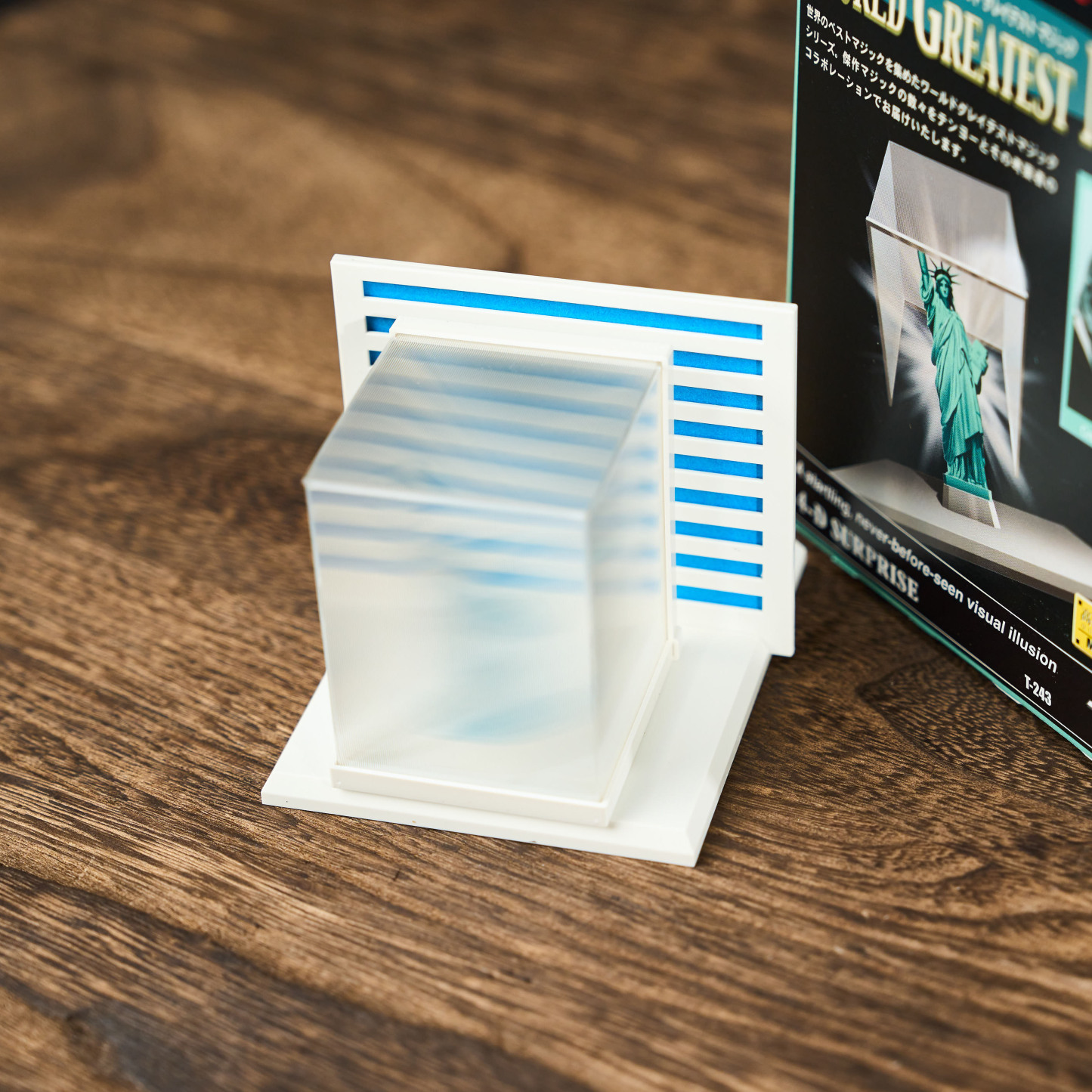 4-D Surprise by Tenyo Magic