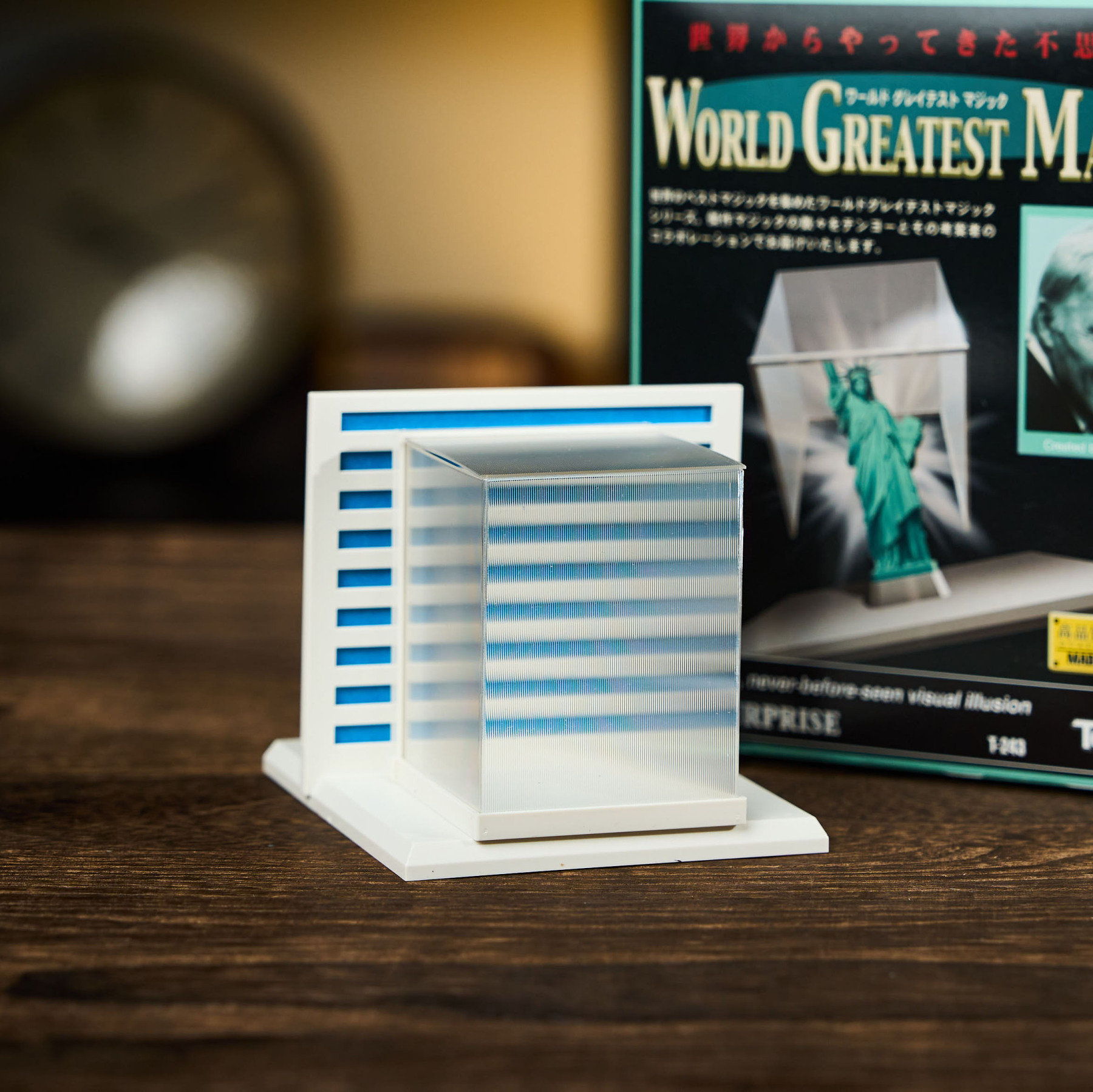 4-D Surprise by Tenyo Magic