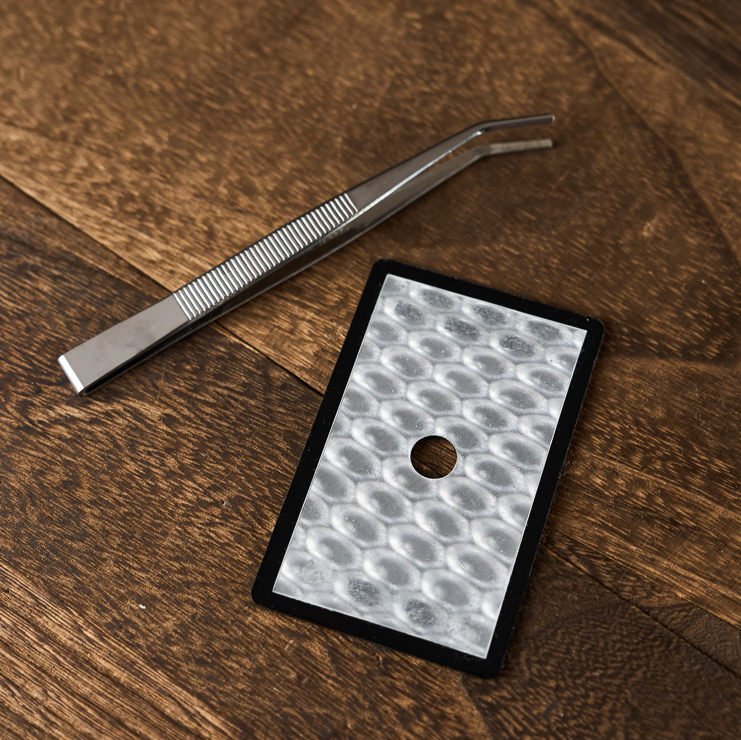 Magic Tweezers by Tenyo Magic