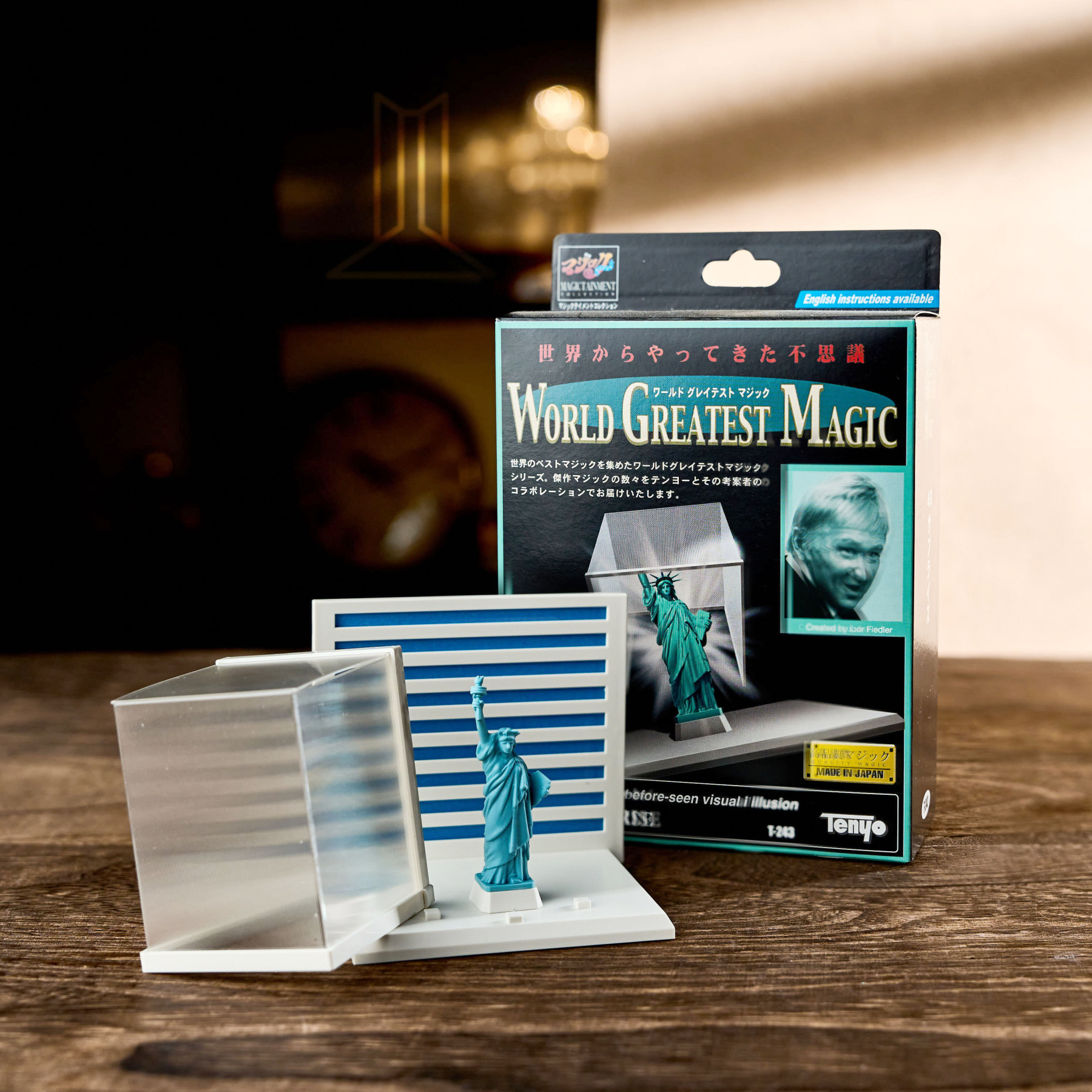 4-D Surprise by Tenyo Magic