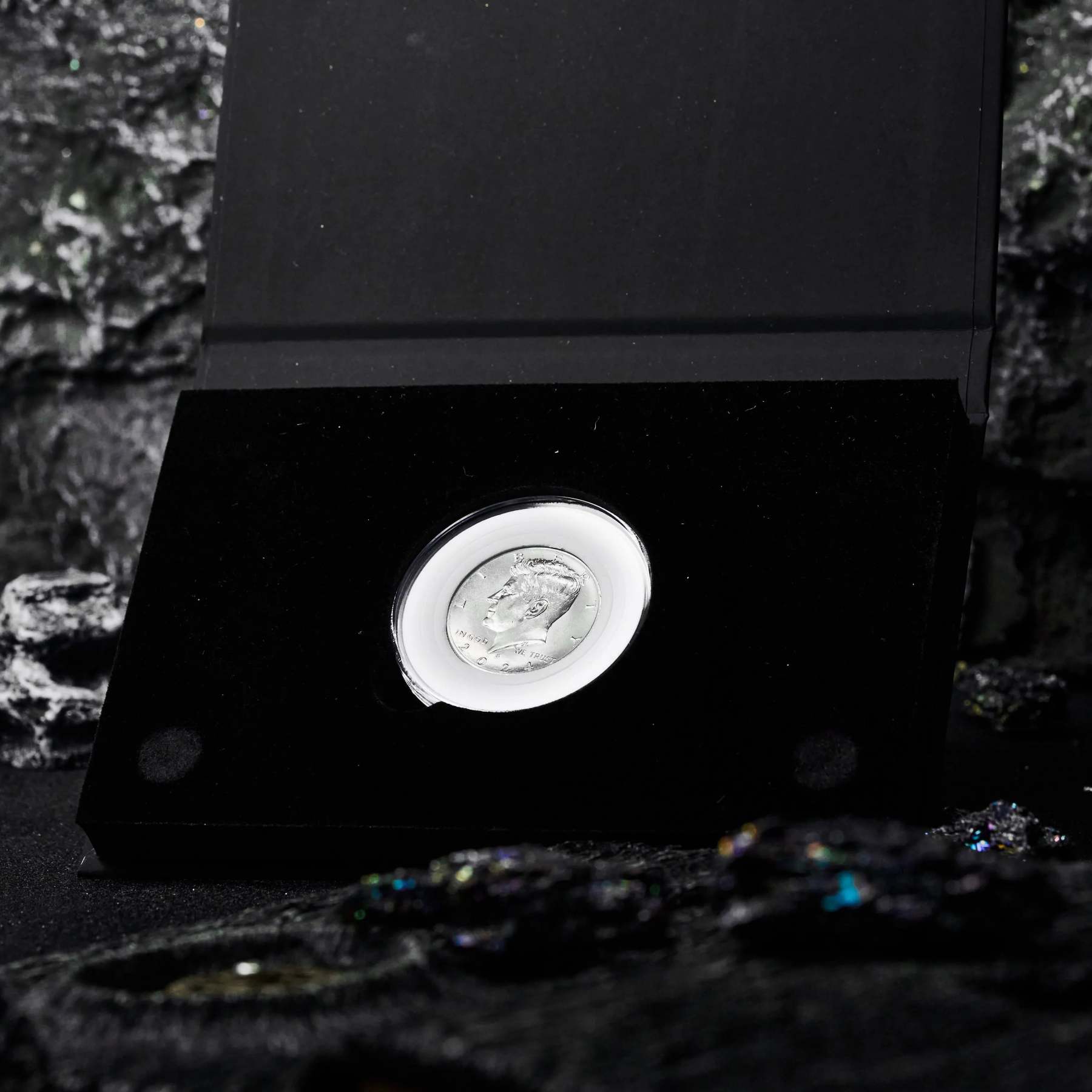 Kongfu Coin by Bluether Magic and Raphael