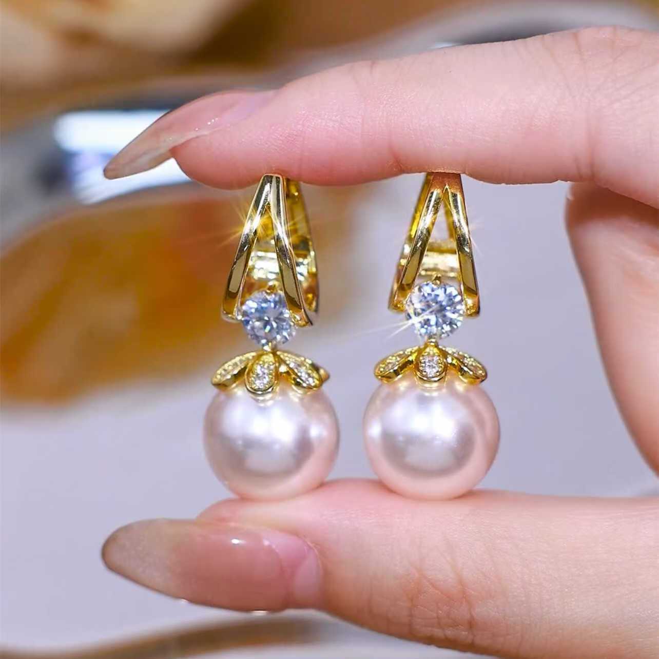 Advanced natural deep-sea pearl earrings