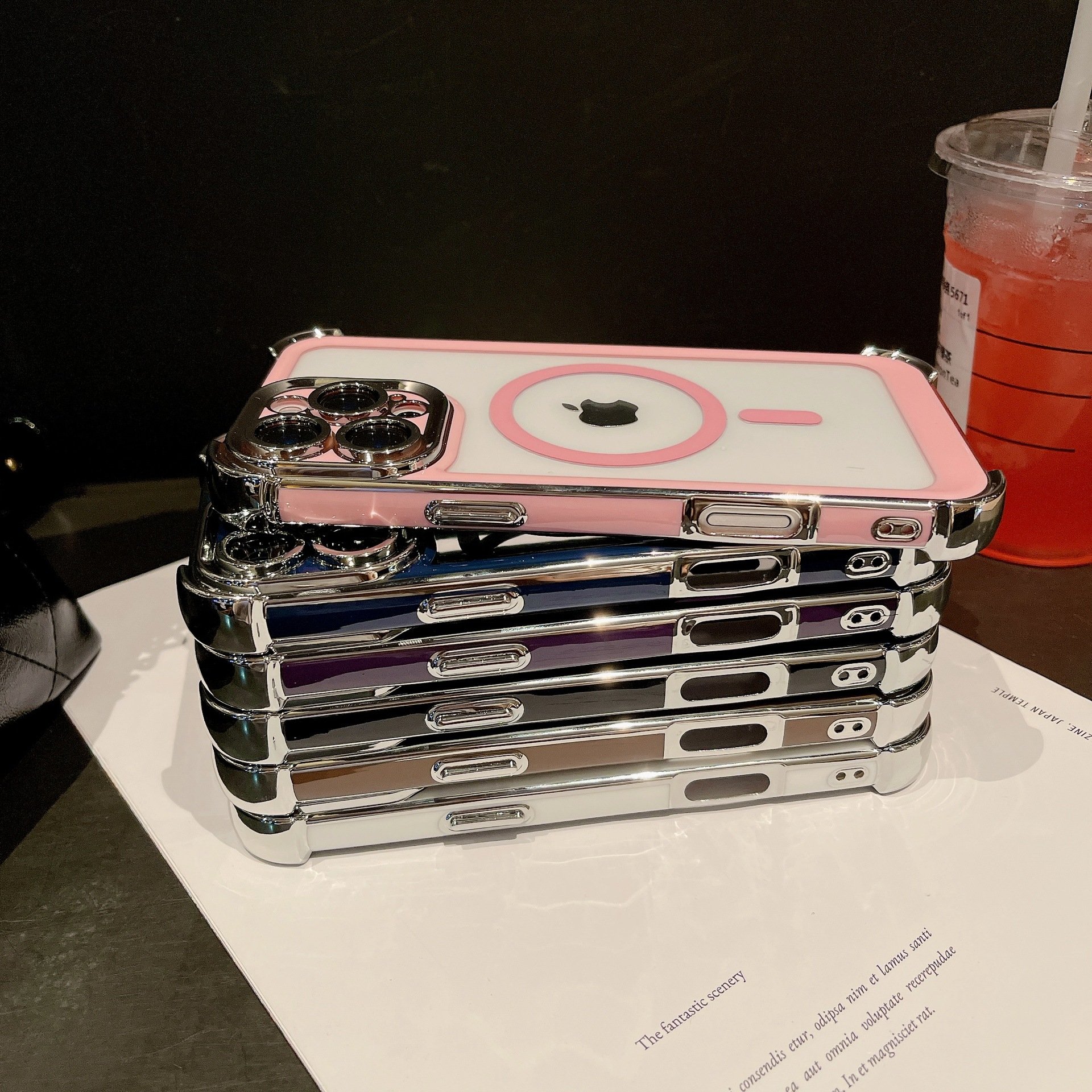 🎀 Magnetic Transparent Anti-fall Mobile Phone Case 🎀 For iPhone 16/15/14/13/12/11 Series