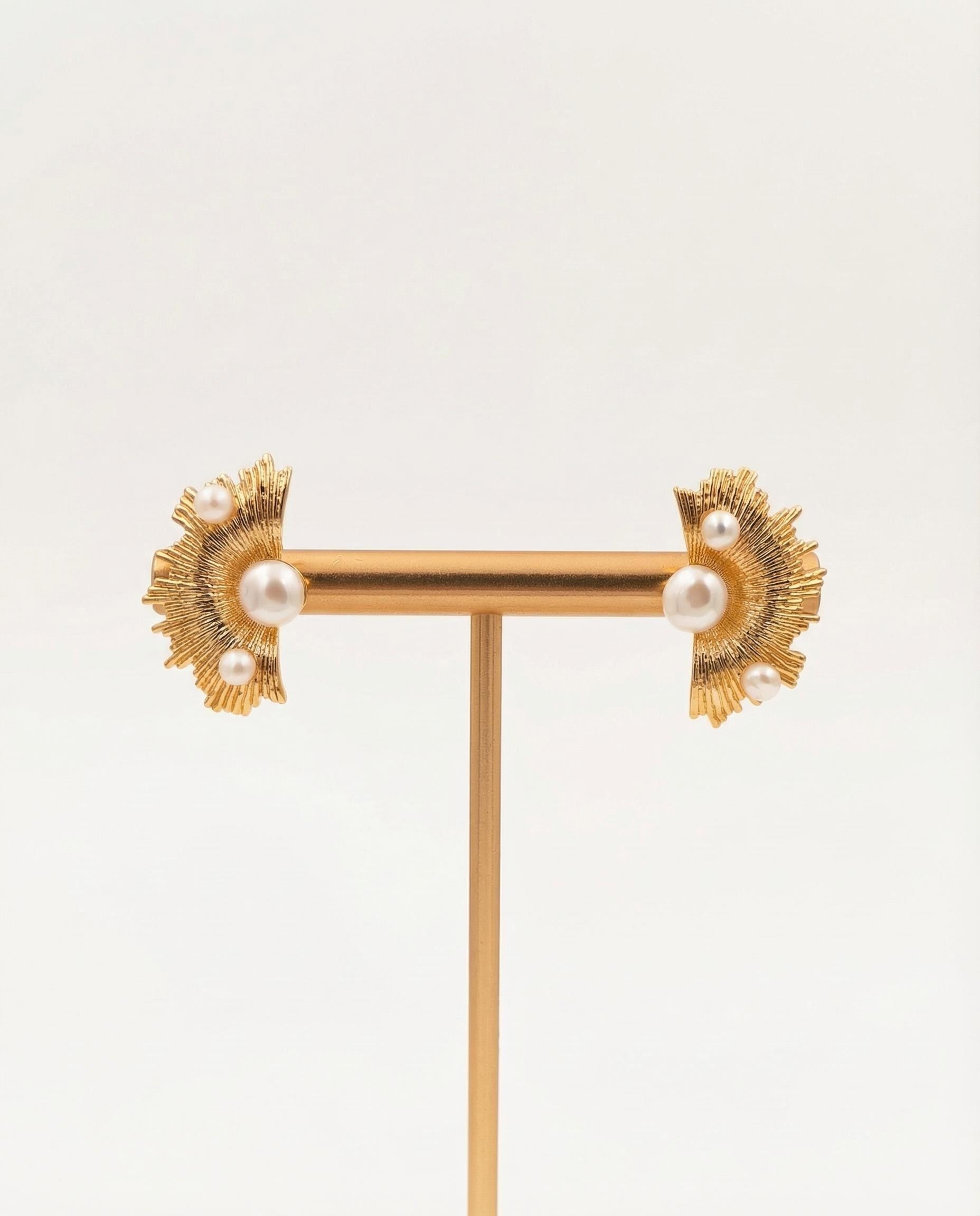 Radiant Pearl Drop Earrings – Hand-Hammered Gold with Natural Pearls