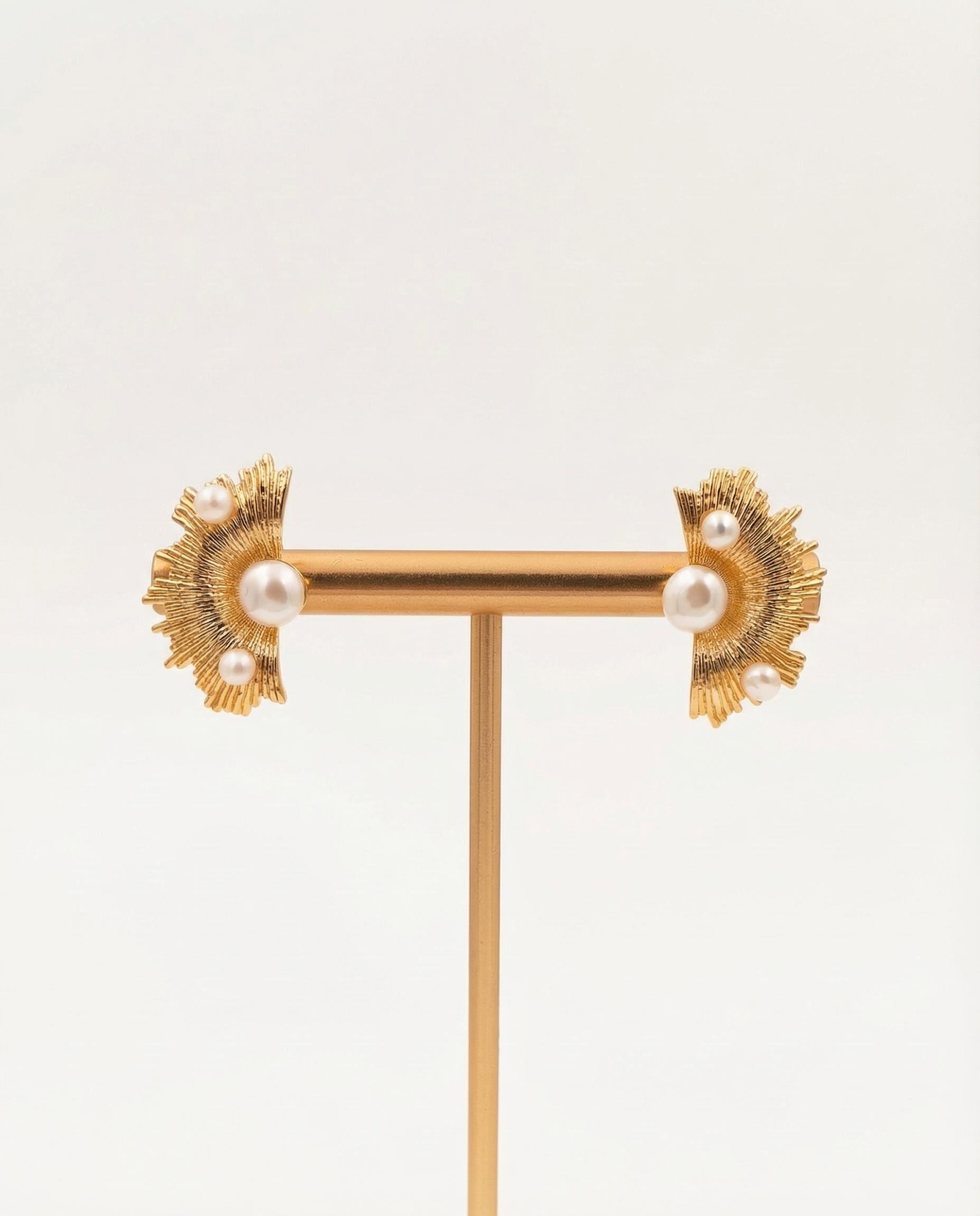 Radiant Pearl Drop Earrings – Hand-Hammered Gold with Natural Pearls