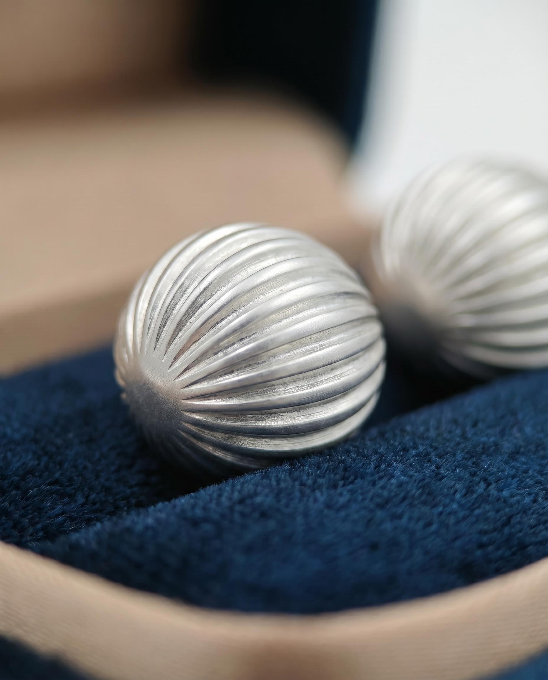 The "Clarity" Faceted Sphere – High‑Polish Silver Geometric Studs