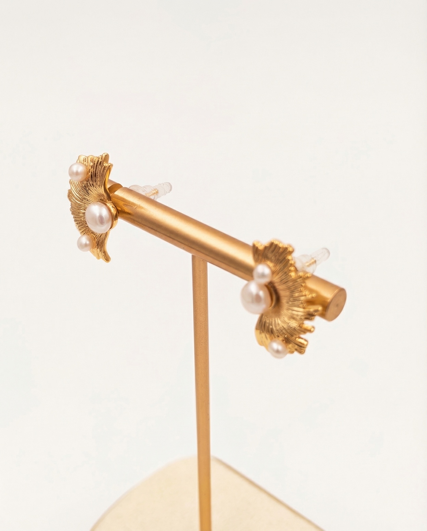 Radiant Pearl Drop Earrings – Hand-Hammered Gold with Natural Pearls