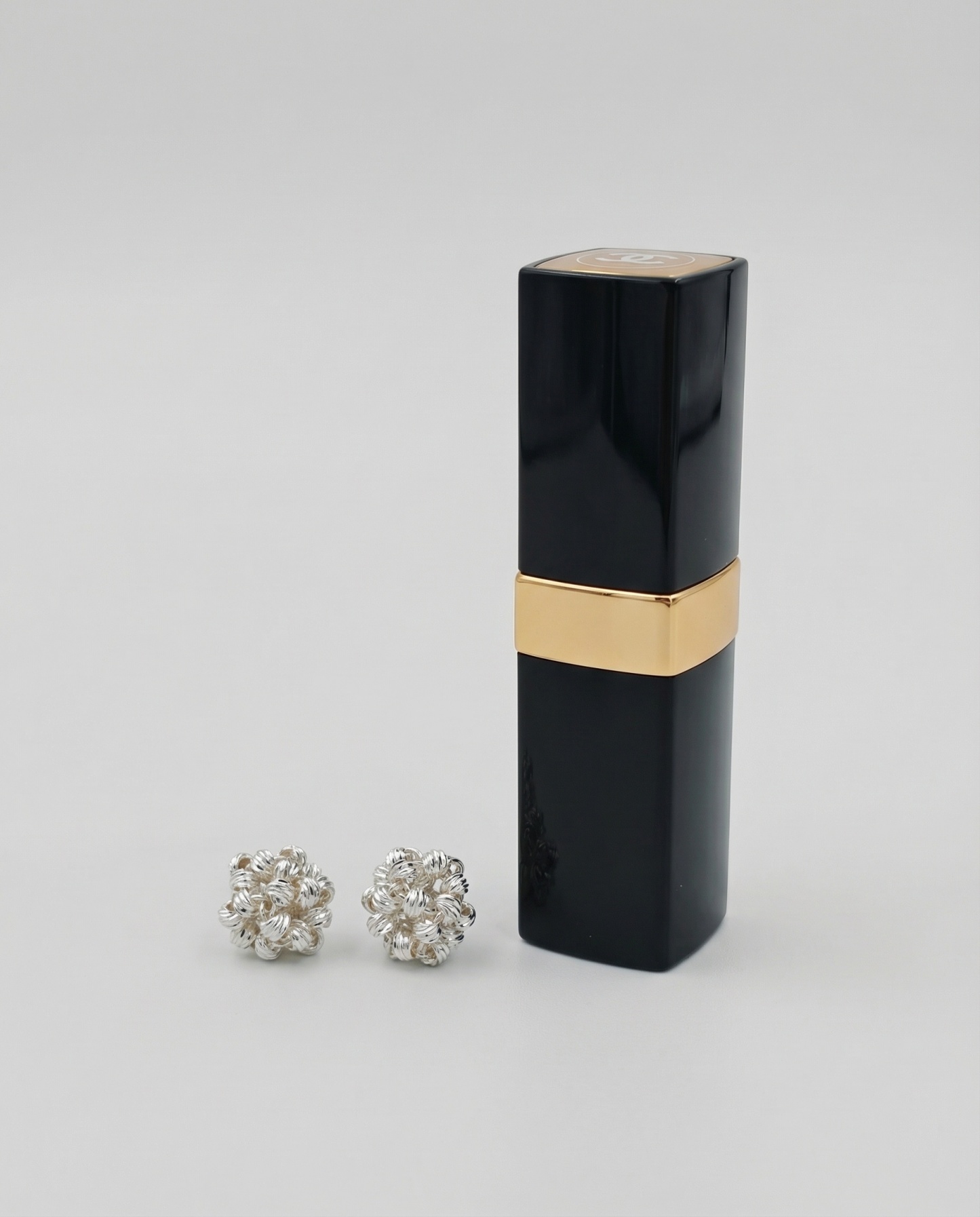 Hand-Woven Silver Ball Stud Earrings – 1cm Micro-Sculpture