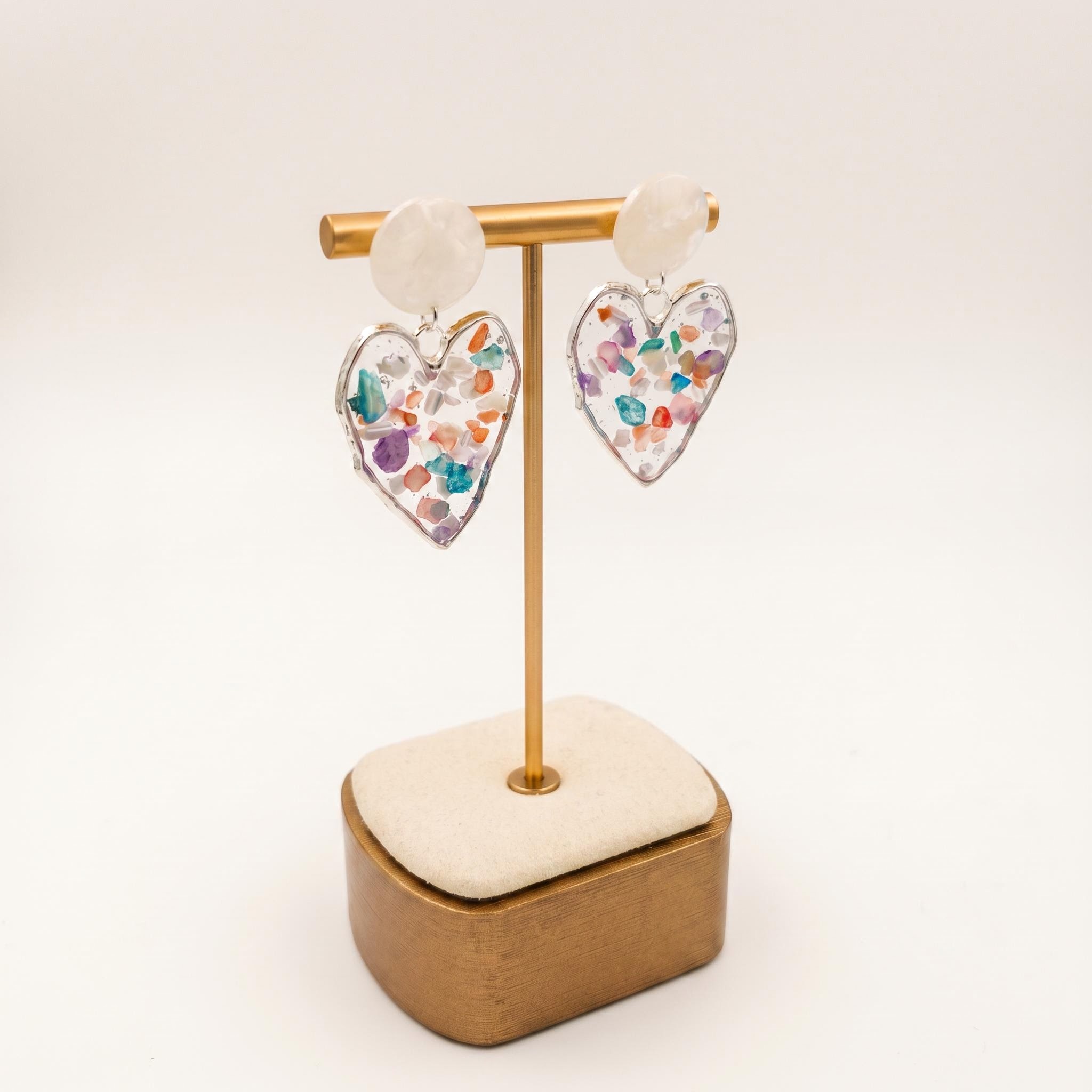 Pearl-Like Color Chip Heart Drop Earrings