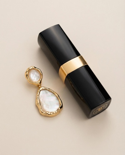 Double Mother-of-Pearl Drop Earrings – Organic Teardrops in Hammered Gold