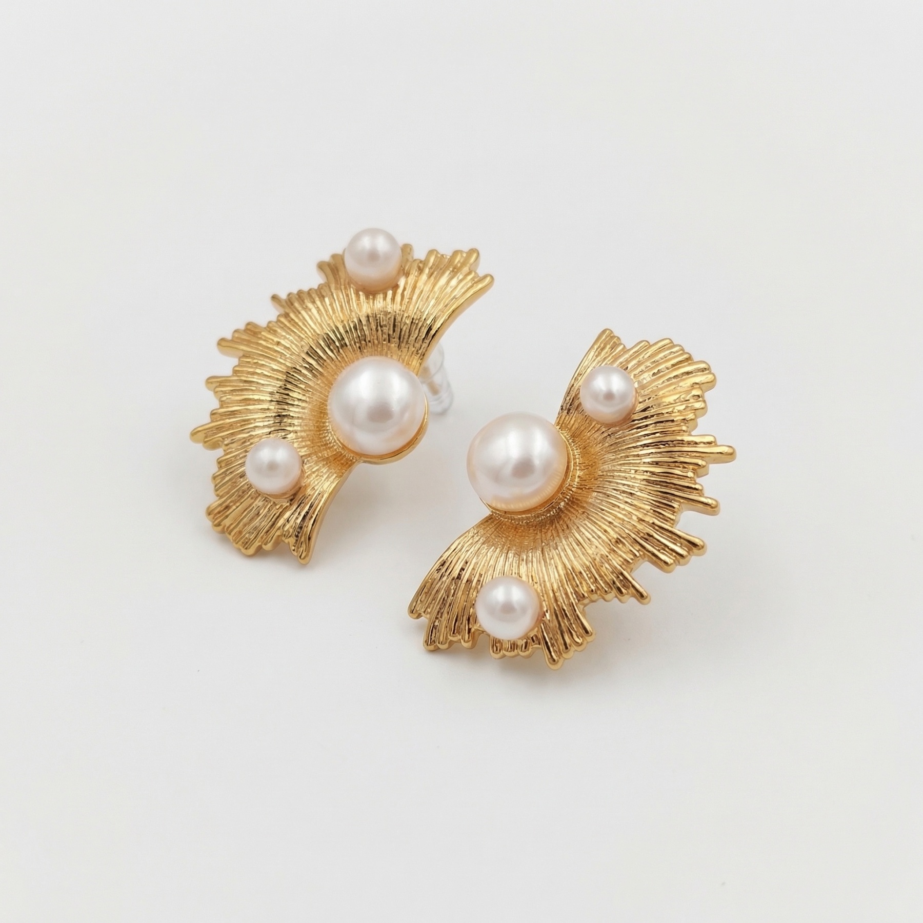Radiant Pearl Drop Earrings – Hand-Hammered Gold with Natural Pearls
