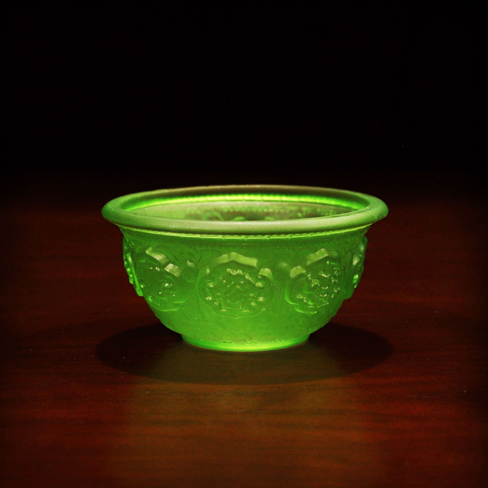 七彩琉璃八吉祥供碗