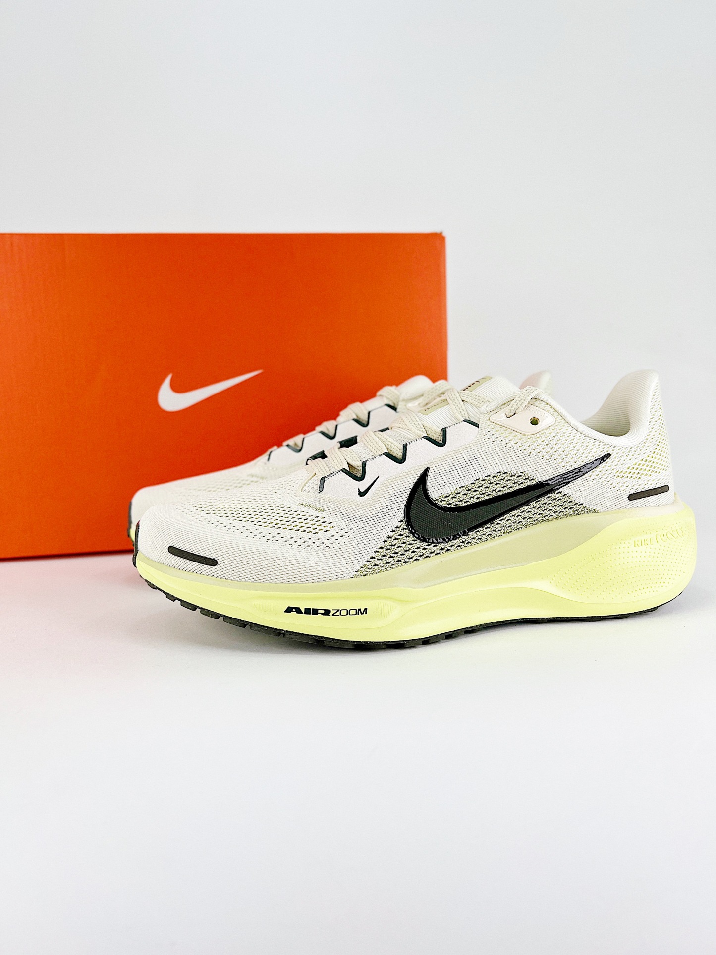 Nike Air Zoom PEGASUS 41 GTX 登月跑鞋
