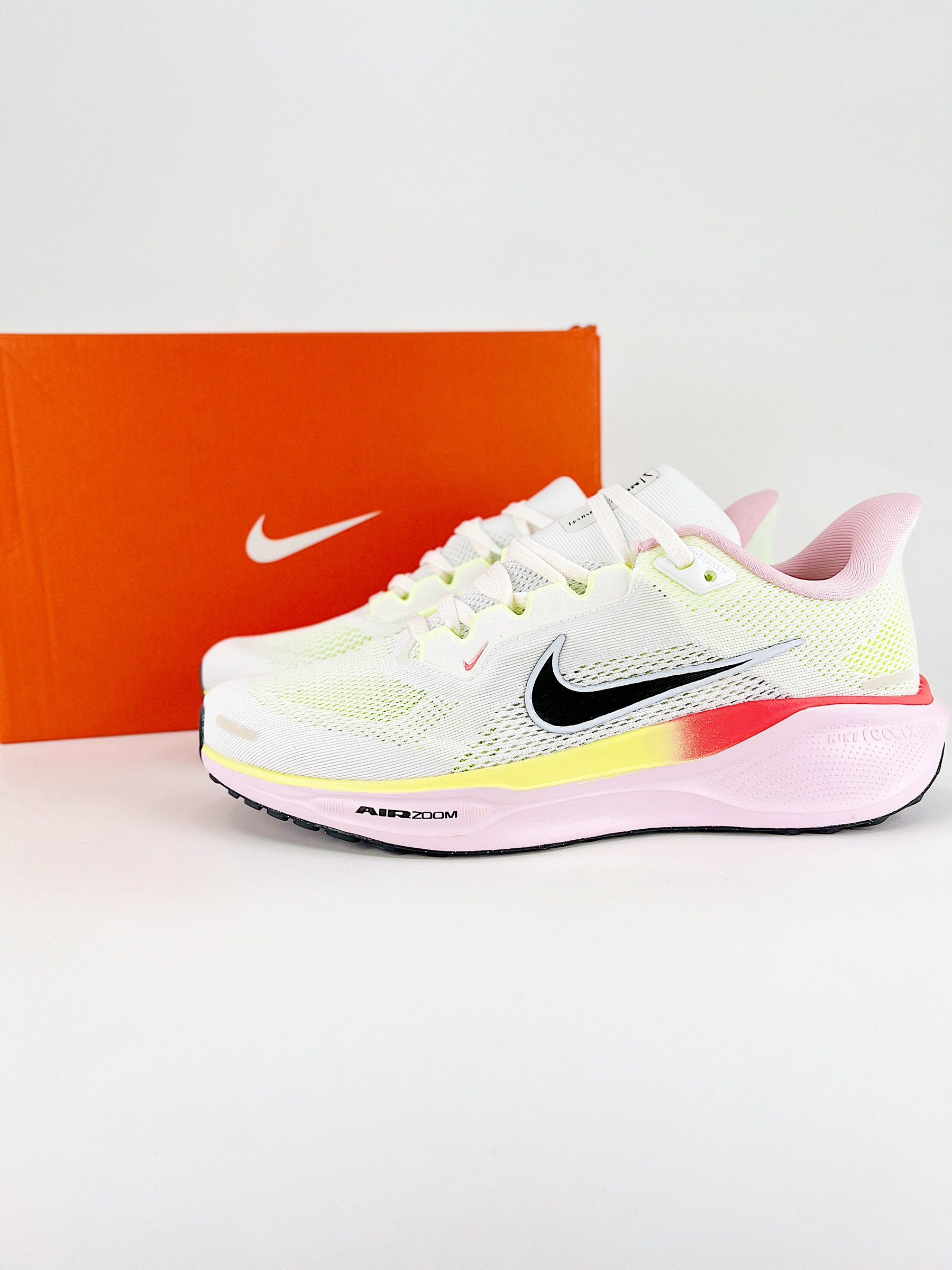 Nike Air Zoom PEGASUS 41 GTX 登月跑鞋