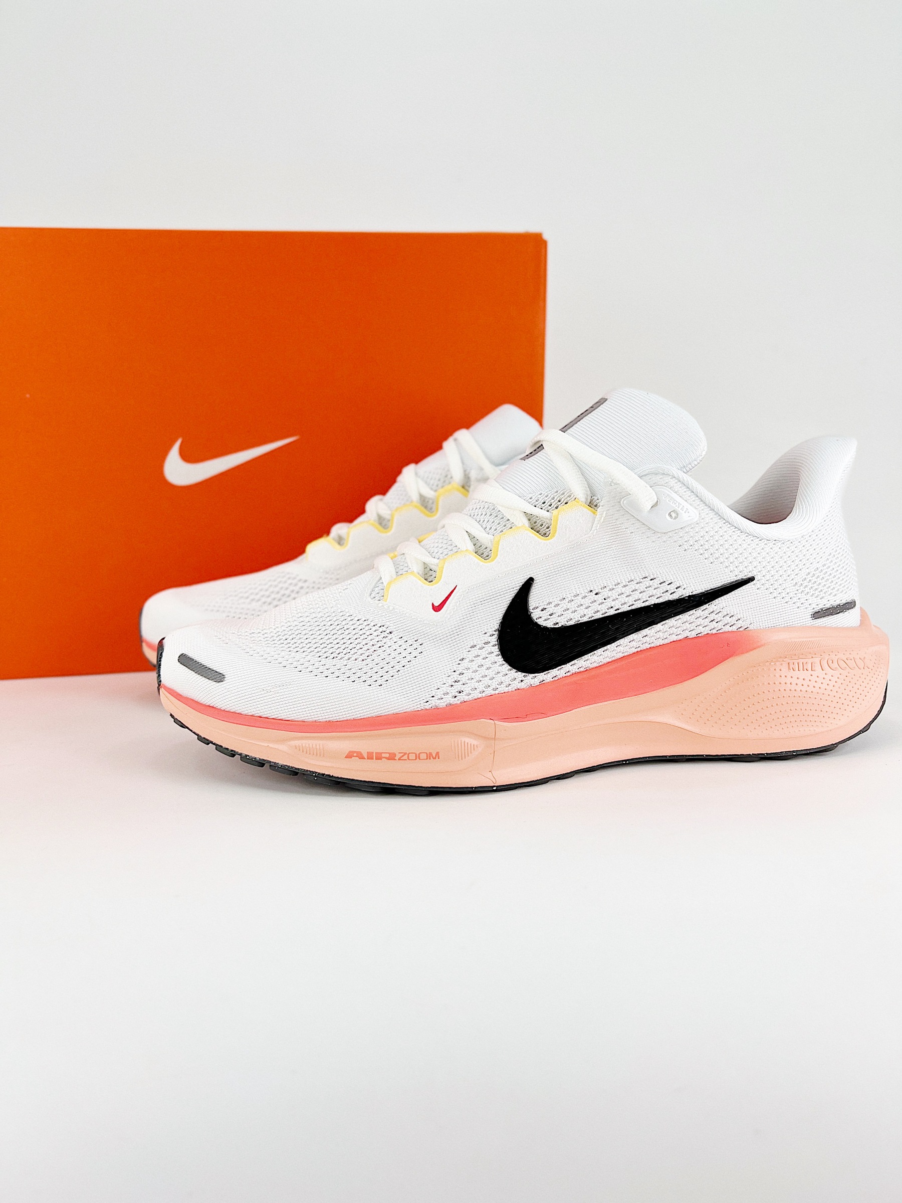 Nike Air Zoom PEGASUS 41 GTX 登月跑鞋