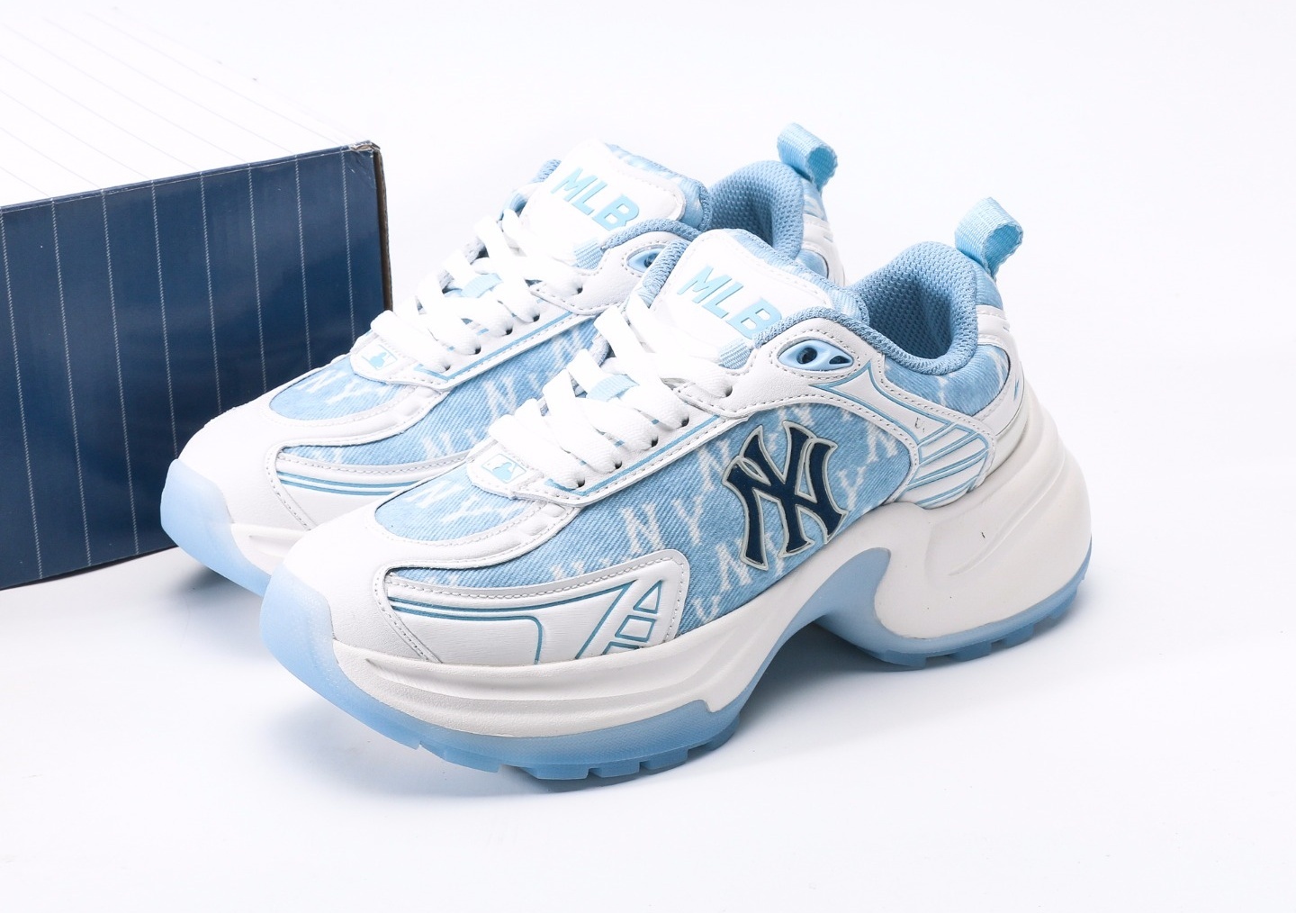 adidas Adizero Adios 4系列