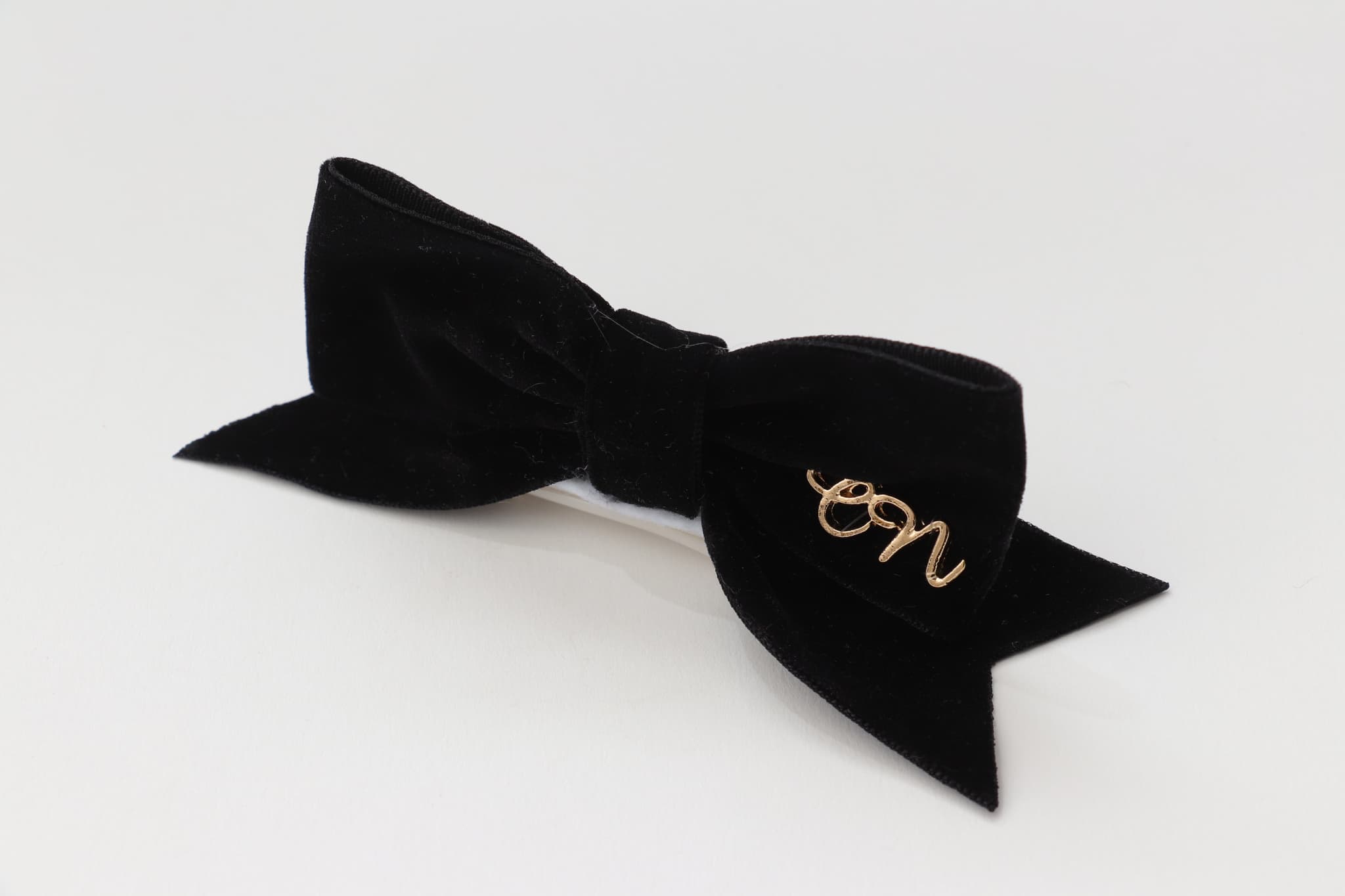 黒ベルベットのアリスカチューシャリボン