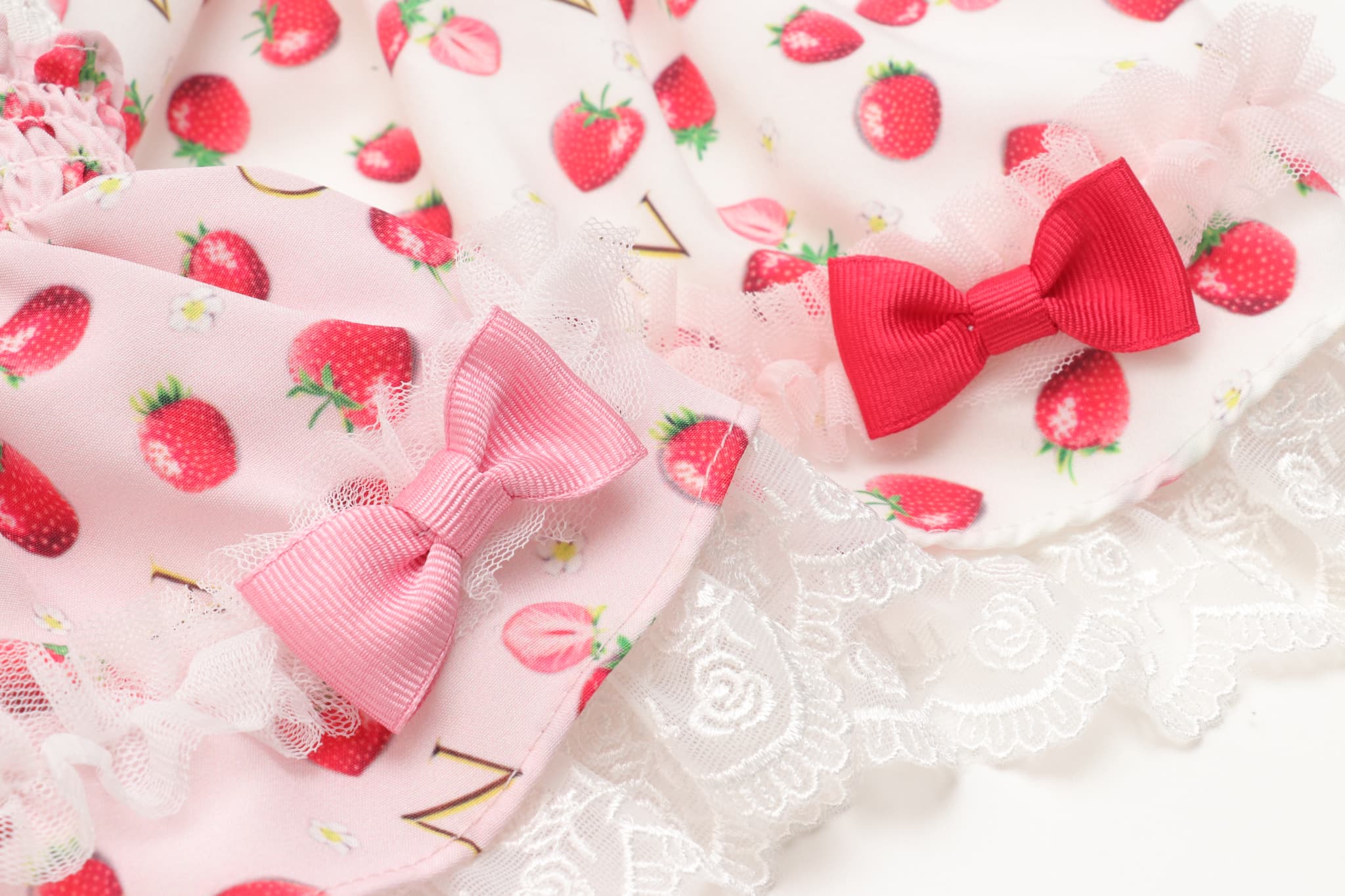 いちご柄シフォンドッキングワンピース