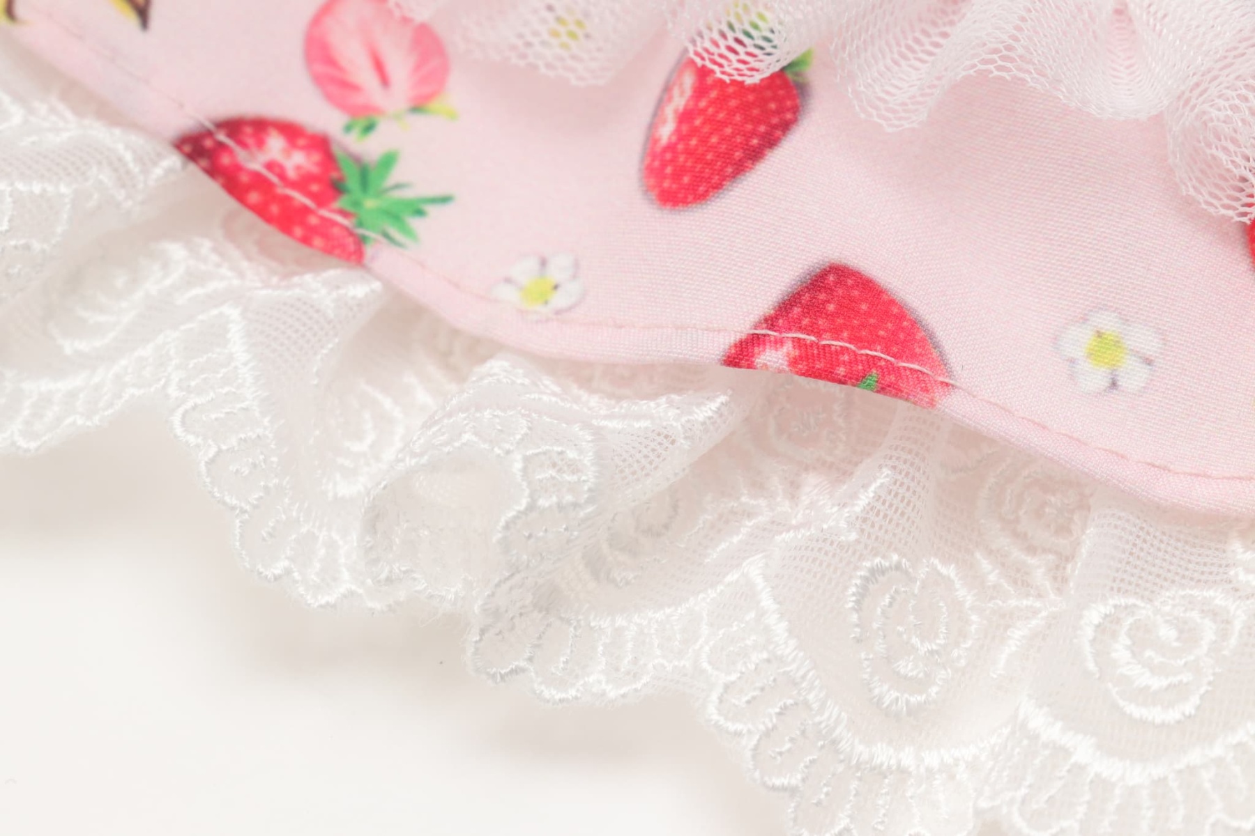 いちご柄シフォンドッキングワンピース