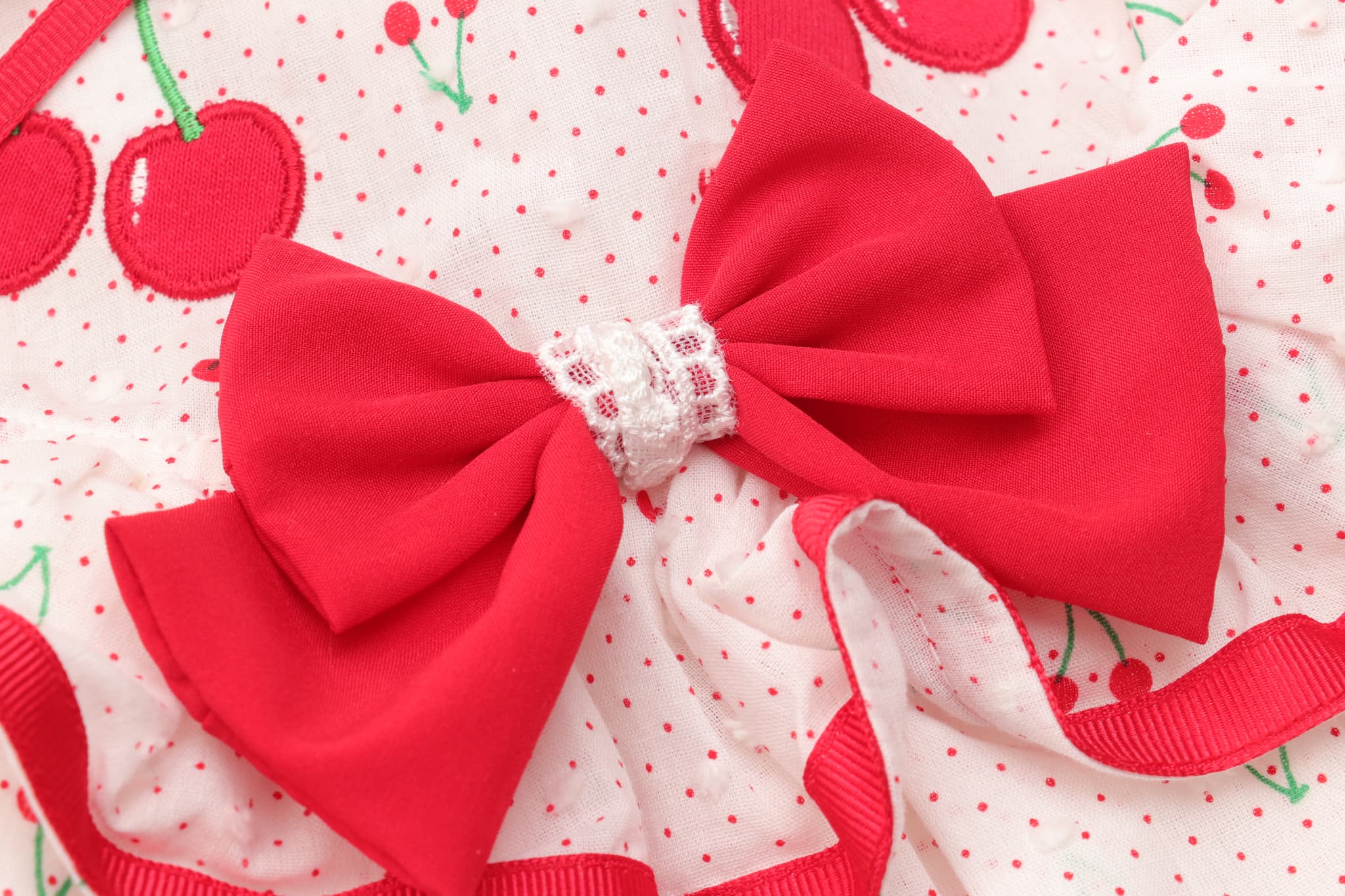 犬 犬服 春夏 さくらんぼフレアーワンピース レース さくらんぼアップリケ チェリー かわいい フリフリ 軽い 涼しい 小型犬 女の子 レッド ピンク 01-1155